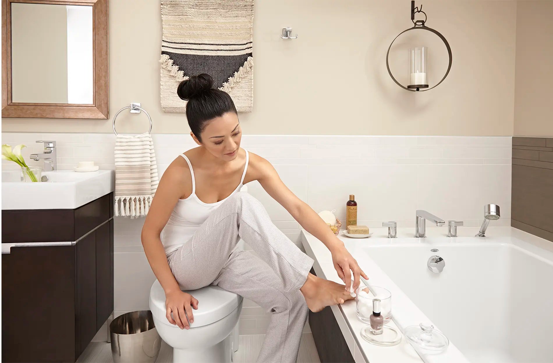 Studio Deck-Mount Bathtub Faucet — thumbnail 3