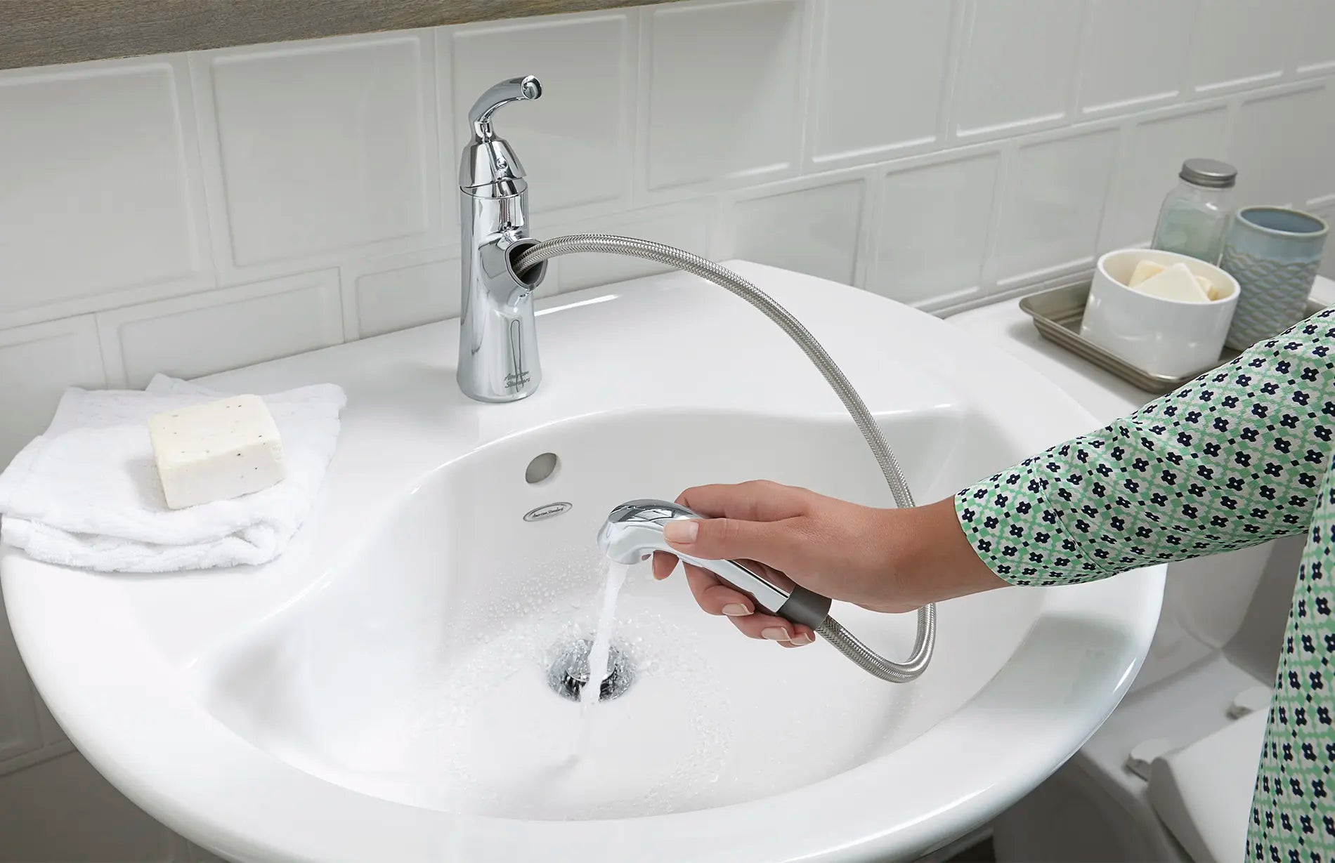 Tropic 1-Handle Monoblock Bathroom Faucet — thumbnail 3