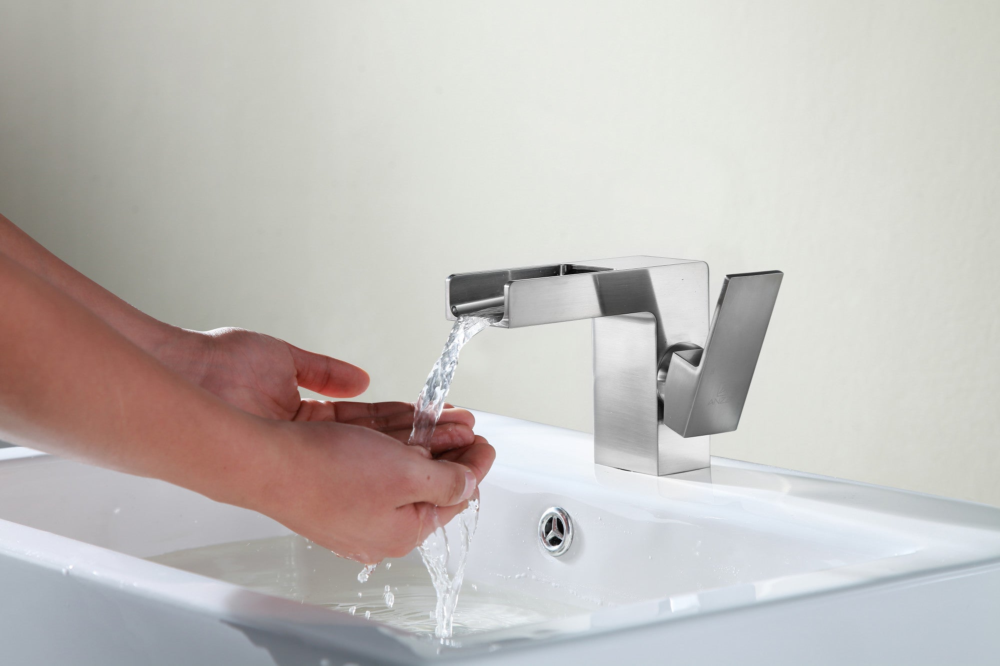 Zhona Series Single Hole Single-Handle Low-Arc Bathroom Faucet in Brushed Nickel — thumbnail 2