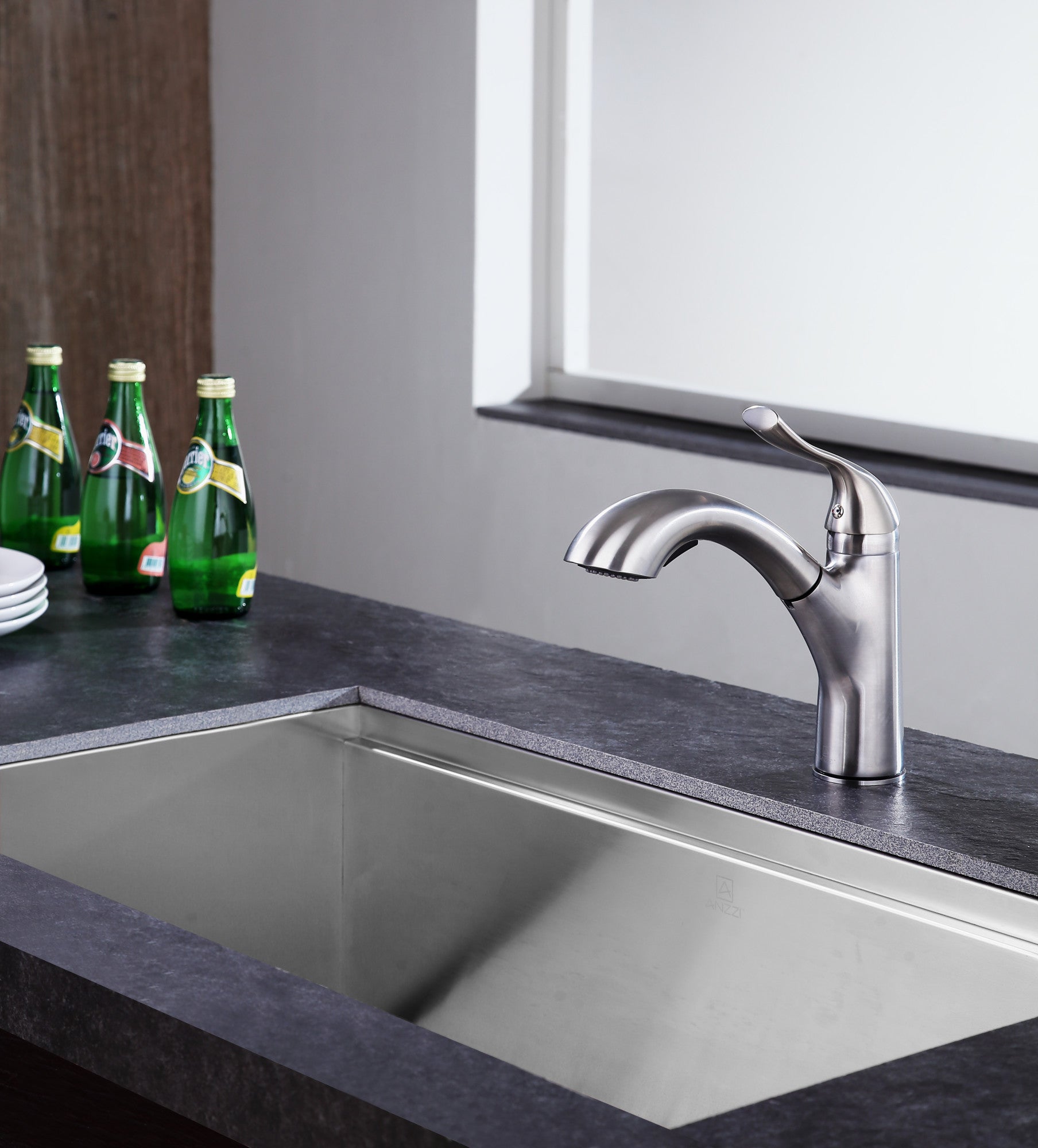 Di Piazza Single-Handle Pull-Out Sprayer Kitchen Faucet in Brushed Nickel — thumbnail 2