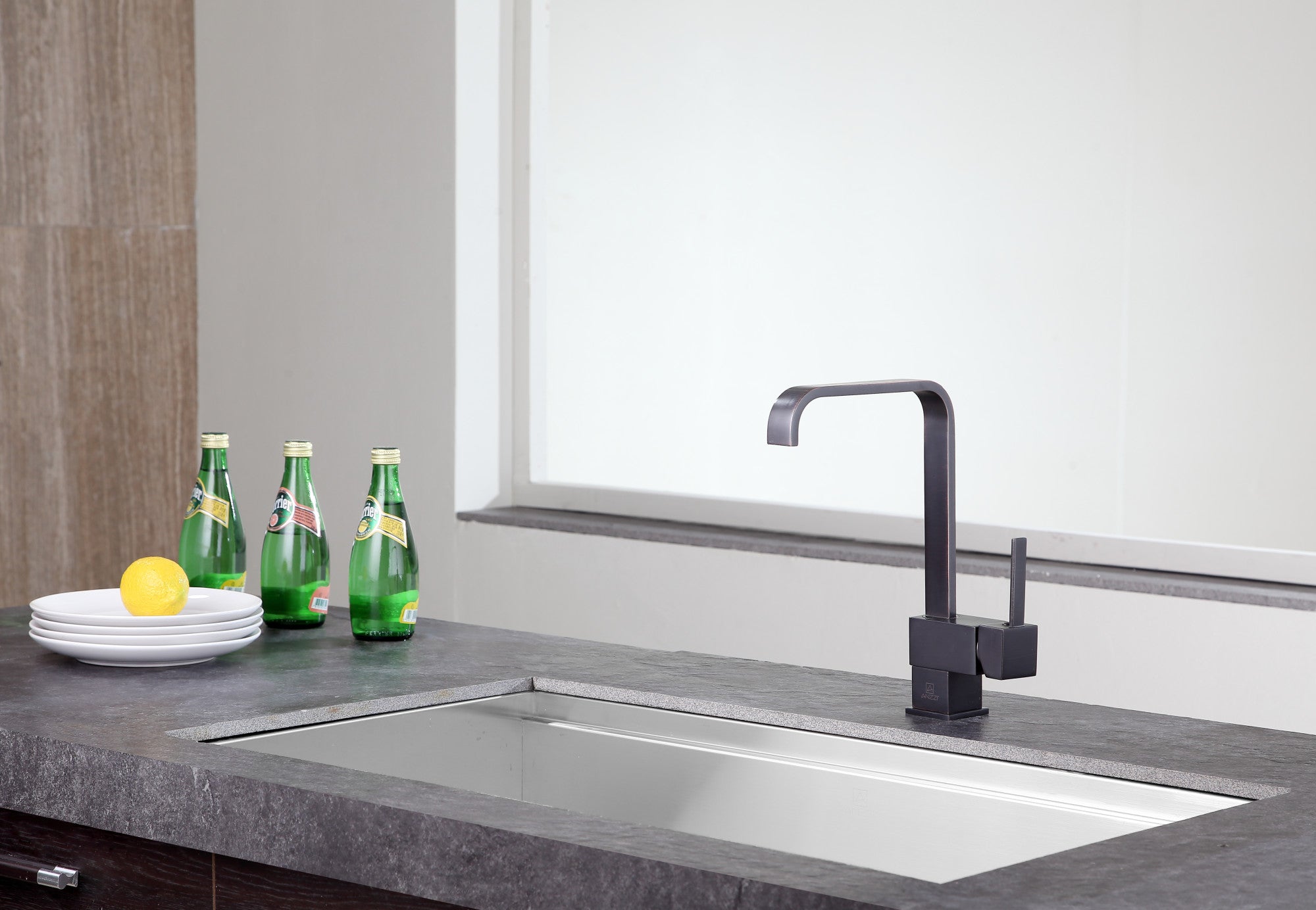 Sabre Single-Handle Standard Kitchen Faucet in Oil Rubbed Bronze — thumbnail 3