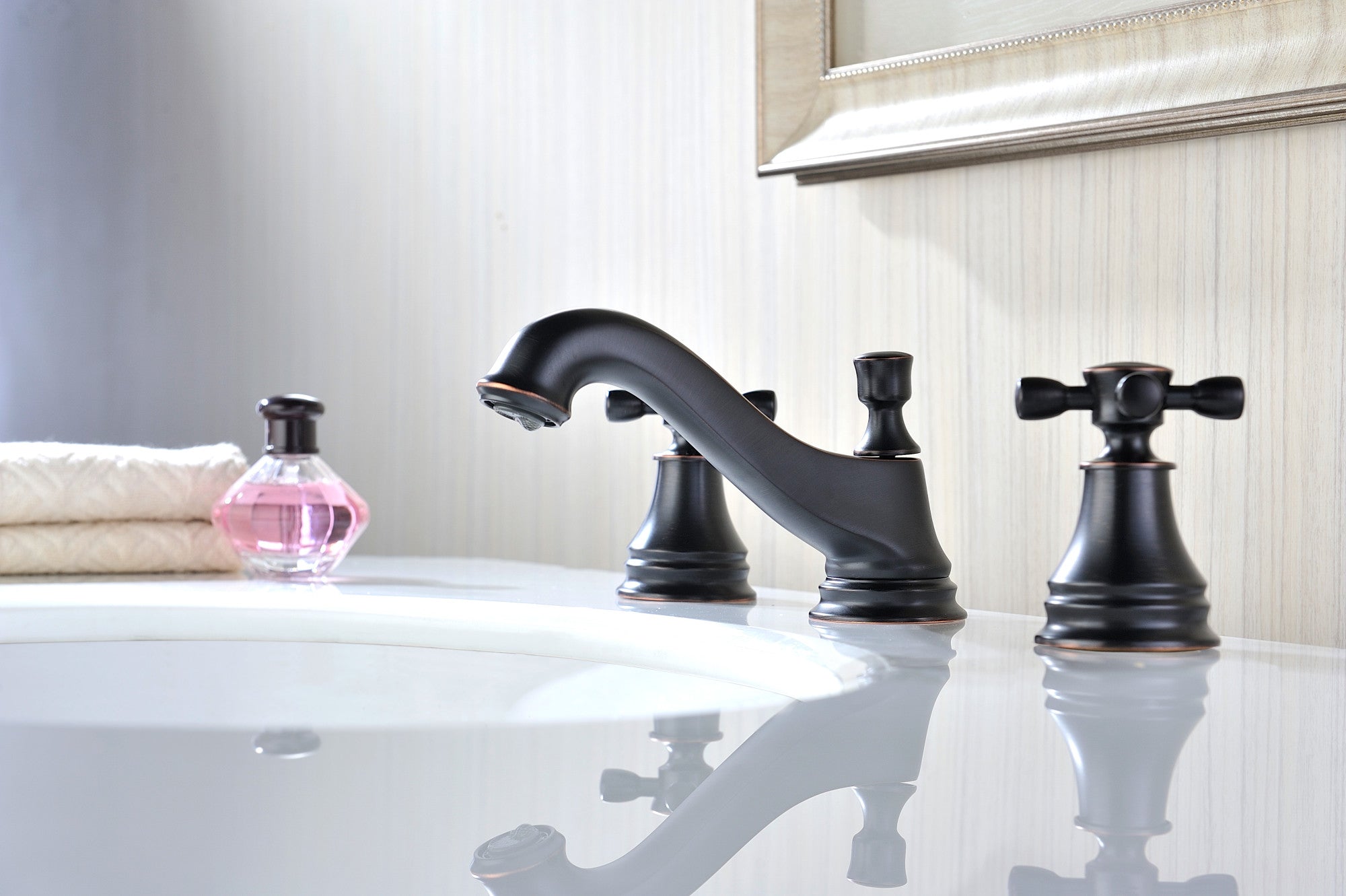 Melody Series 8 in. Widespread 2-Handle Mid-Arc Bathroom Faucet in Oil Rubbed Bronze — thumbnail 2