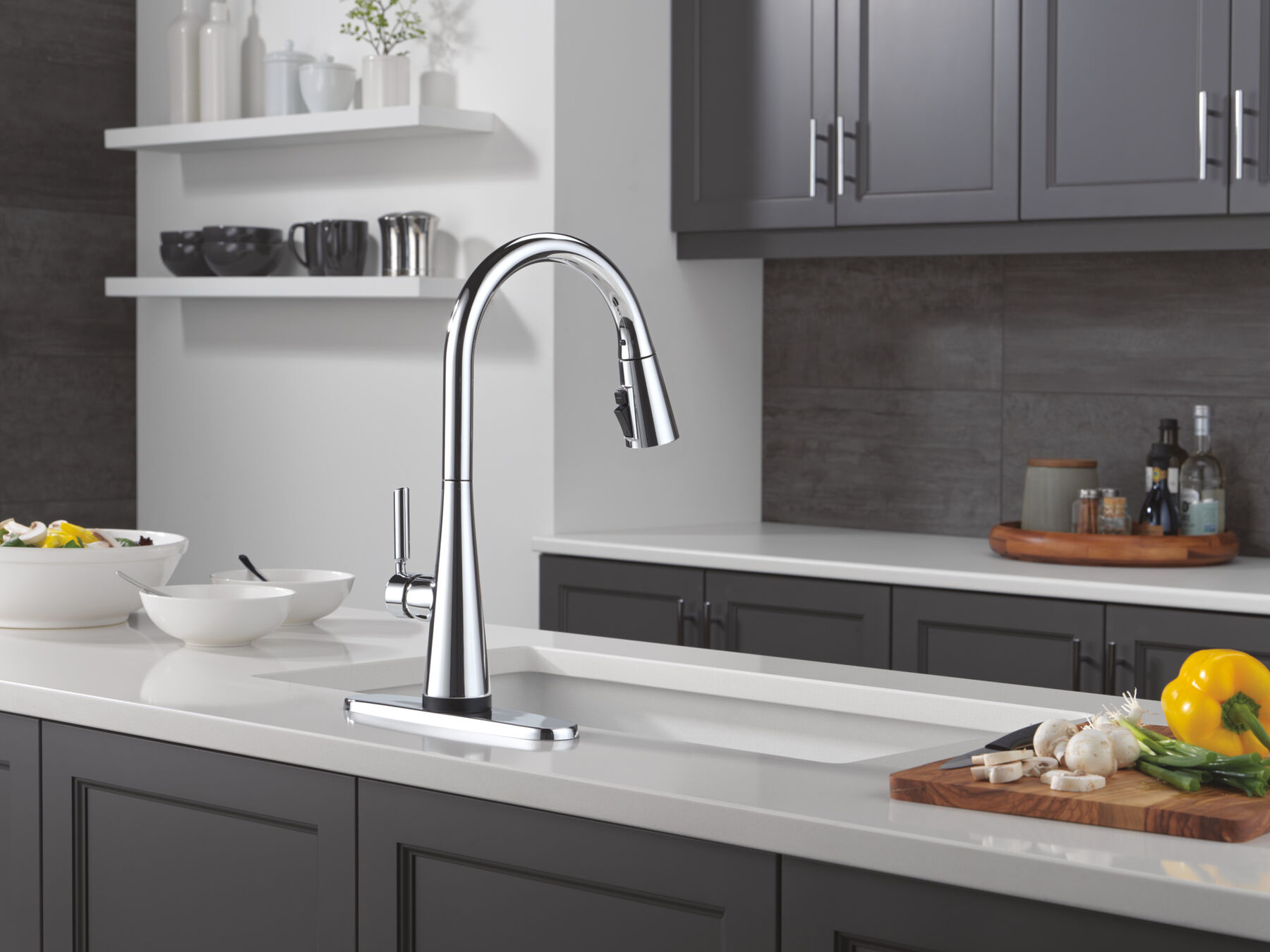 Single Handle Kitchen Pull-Down Faucet with Touch2O Technology in Chrome — thumbnail 3