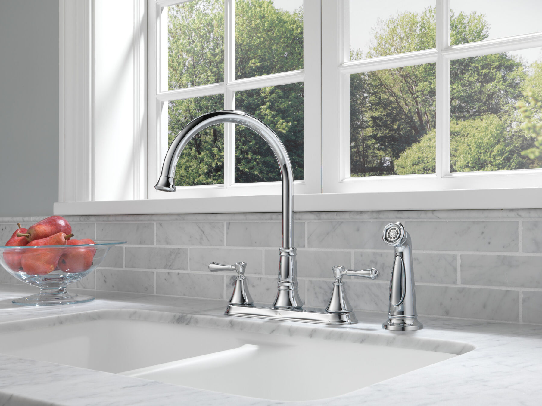 Two Handle Kitchen Faucet with Spray in Chrome 2497LF — thumbnail 3