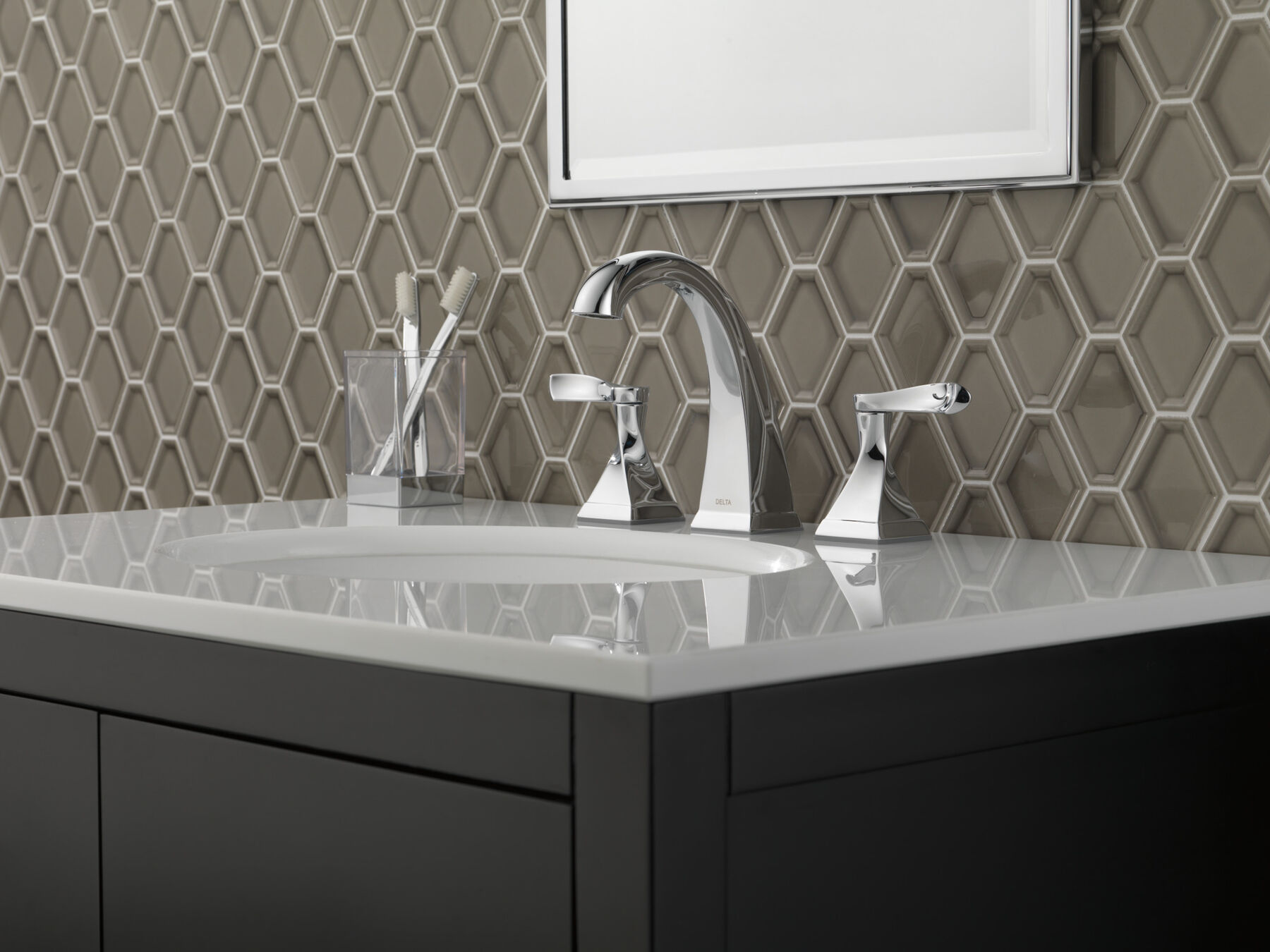 Two Handle Widespread Bathroom Faucet in Chrome — thumbnail 3