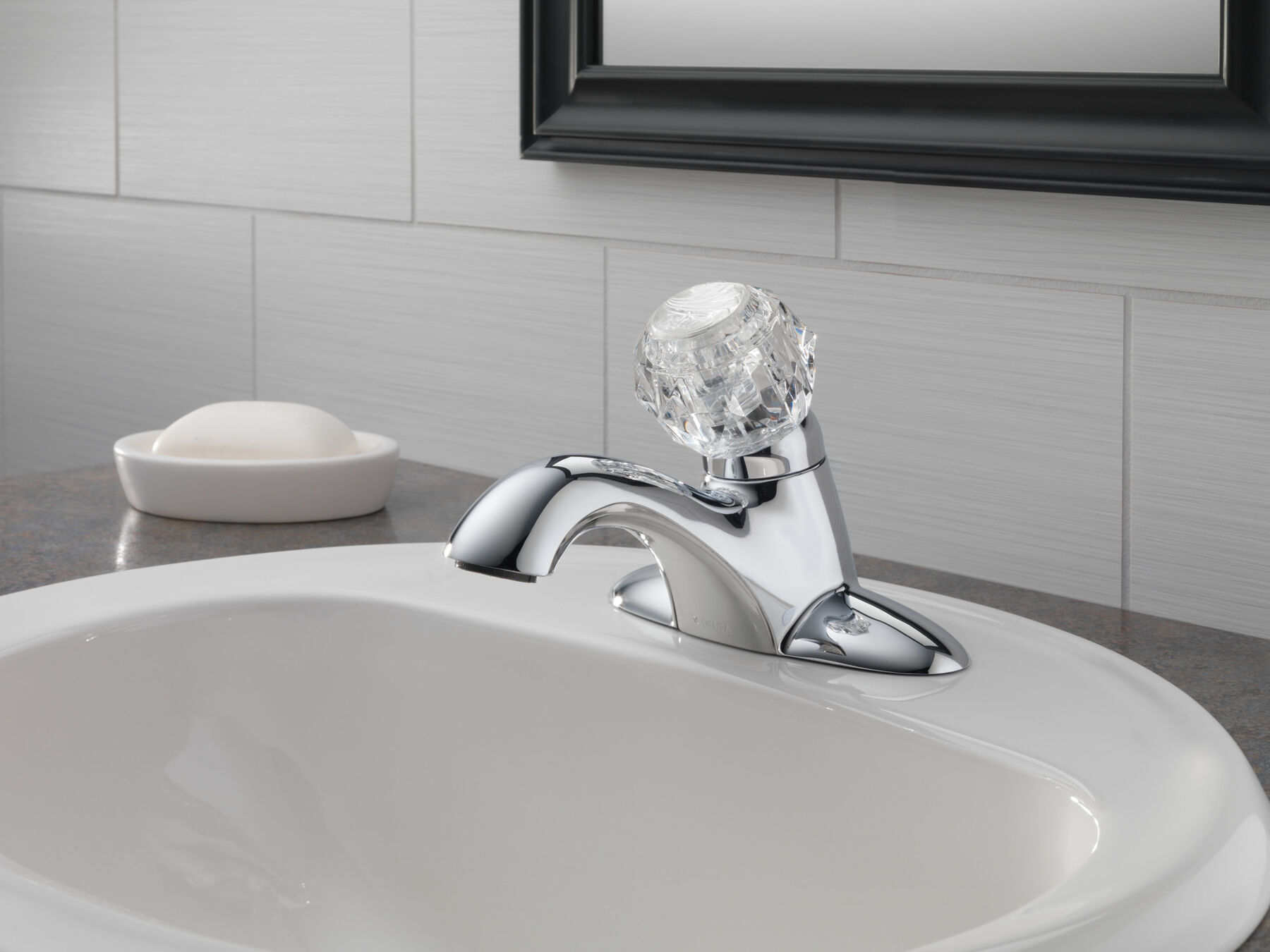 Single Handle Centerset Bathroom Faucet in Chrome — thumbnail 2