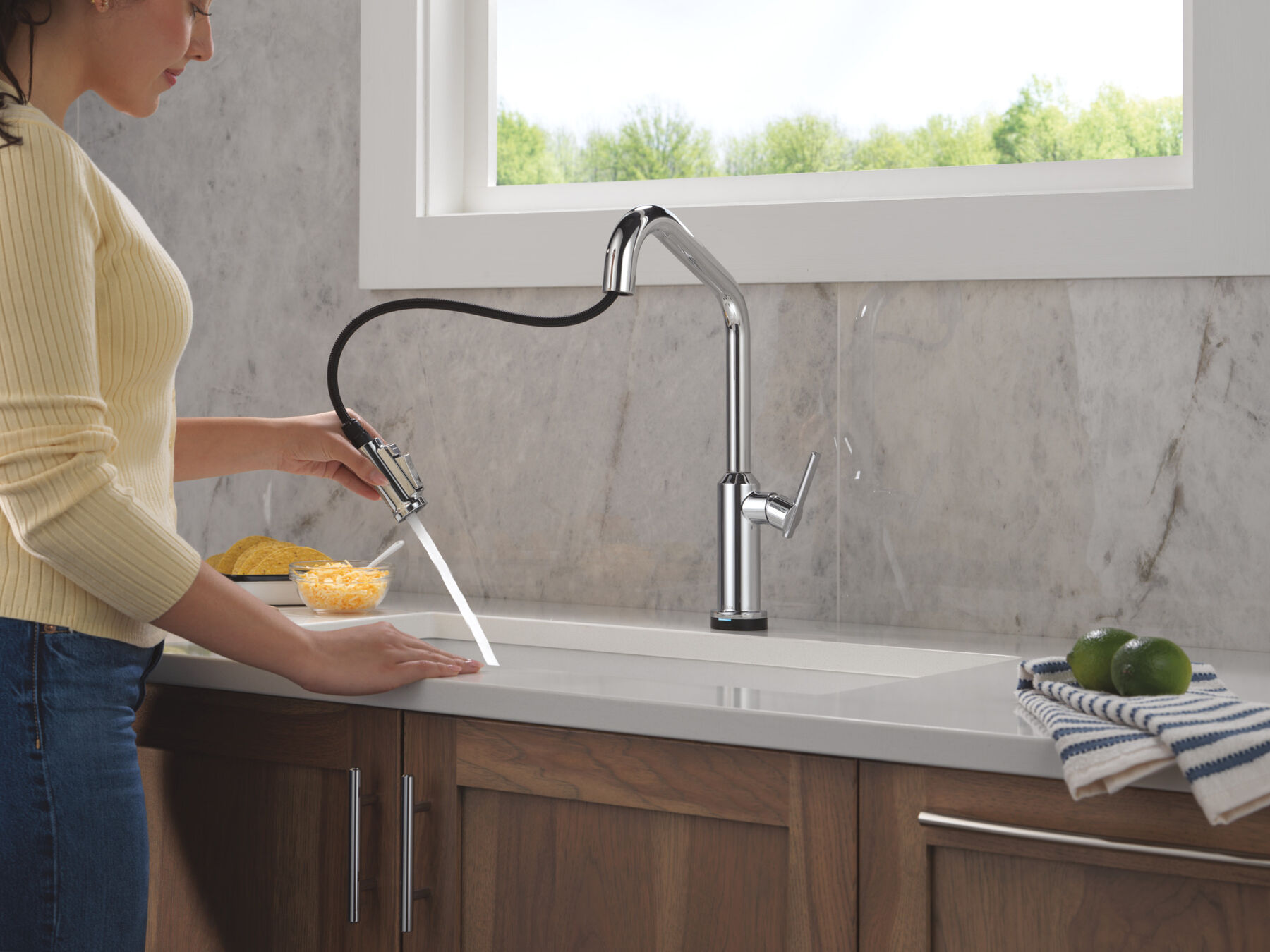 Touch2O® Technology Kitchen Faucet with Touchless Technology in Lumicoat® Chrome — thumbnail 2
