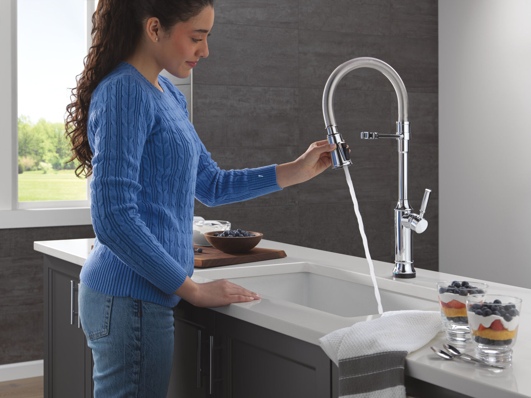 Touch2O® Technology Kitchen Faucet with Touchless Technology in Lumicoat® Chrome — thumbnail 3