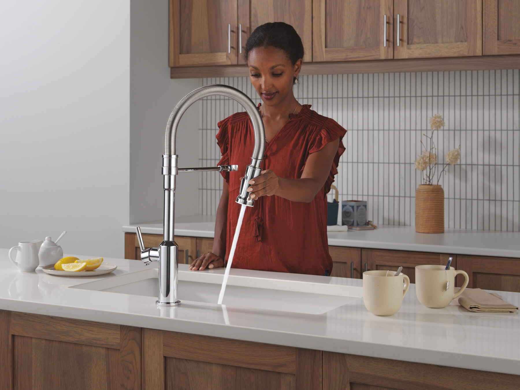 Single Handle Pull-Down Kitchen Faucet With Spring Spout in Lumicoat® Chrome — image 1