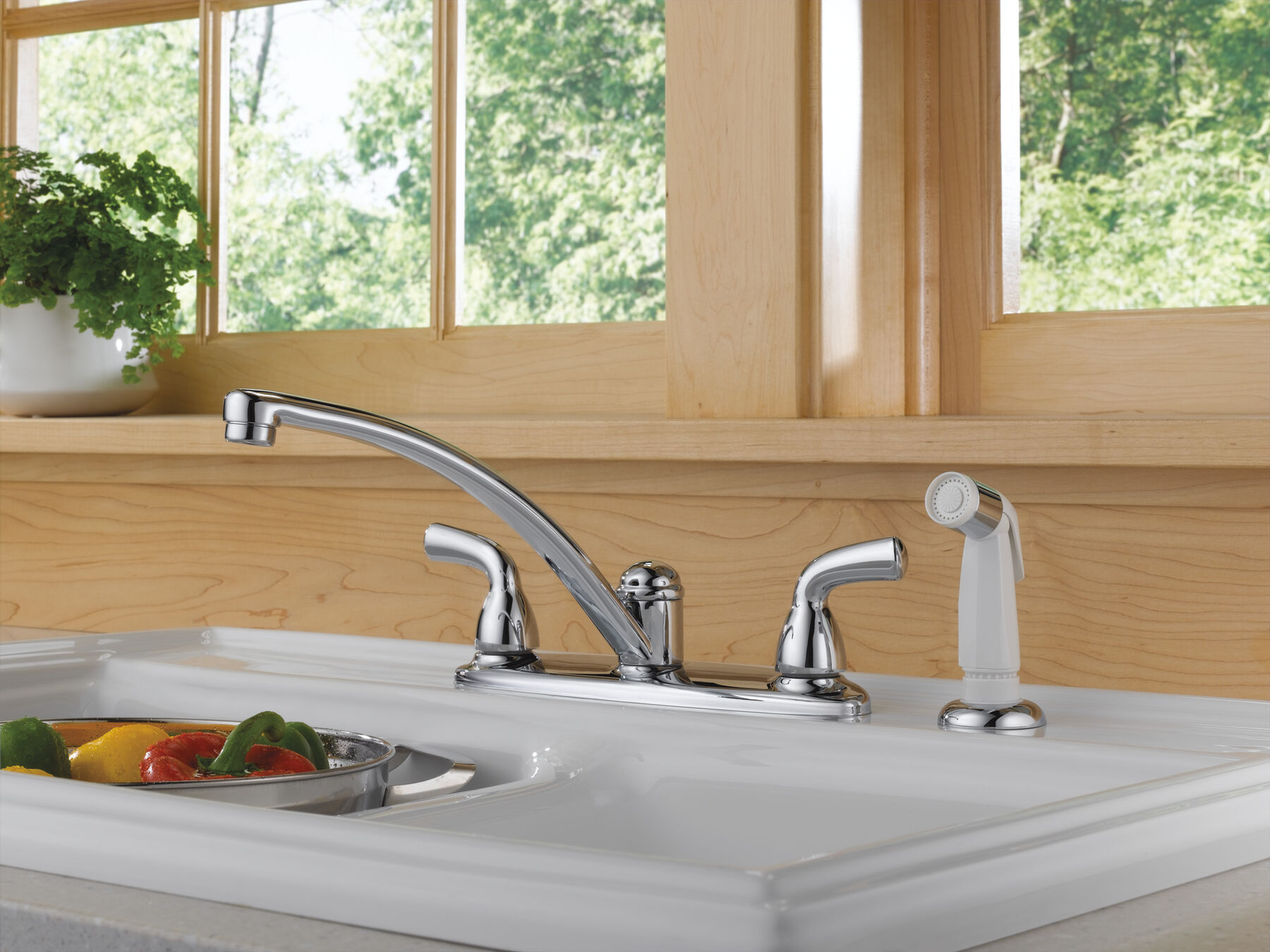 Two Handle Kitchen Faucet with Spray in Chrome B2410LF — thumbnail 3