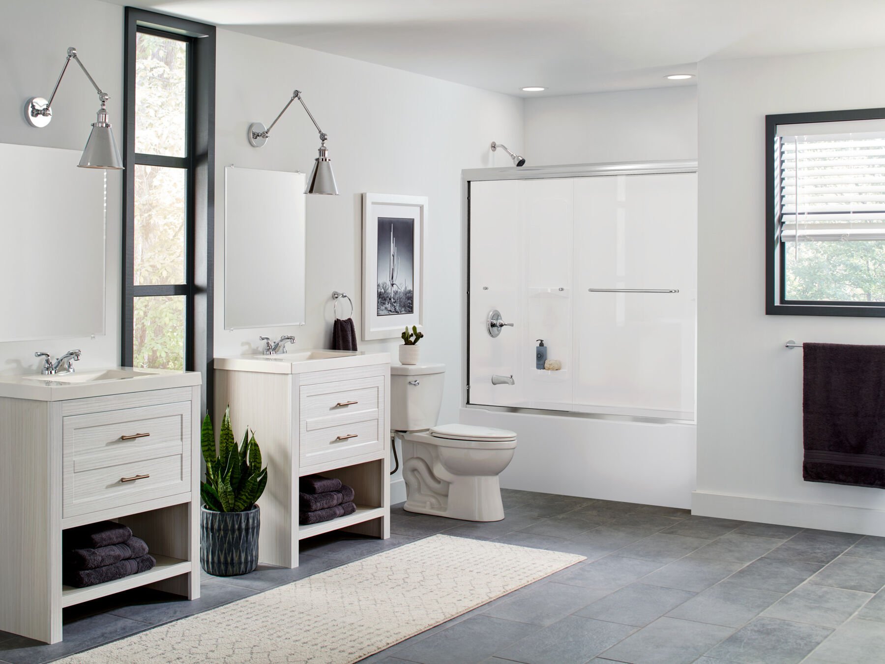 Two Handle Centerset Bathroom Faucet in Chrome — thumbnail 2