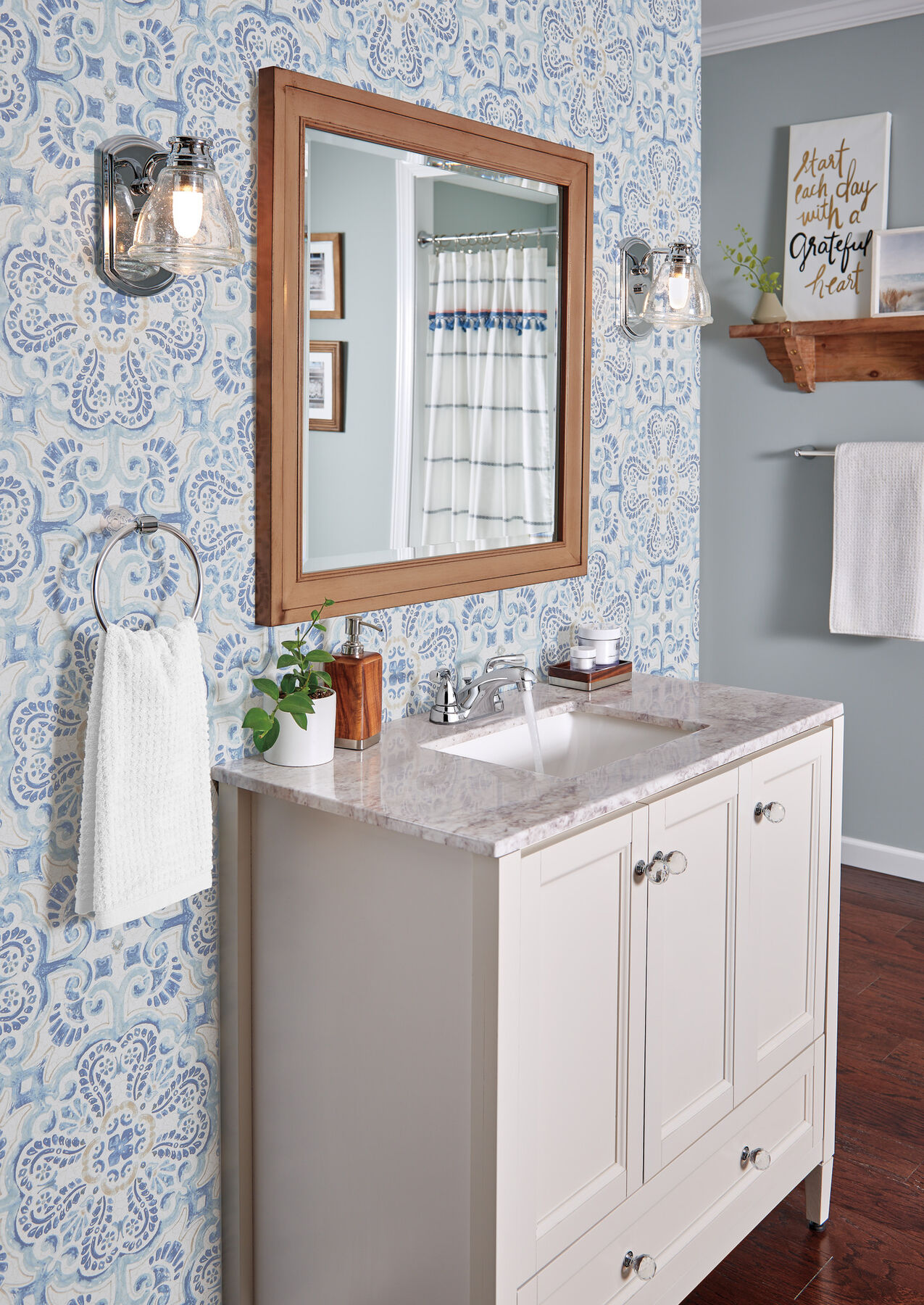 Two Handle Centerset Bathroom Faucet in Chrome — thumbnail 2