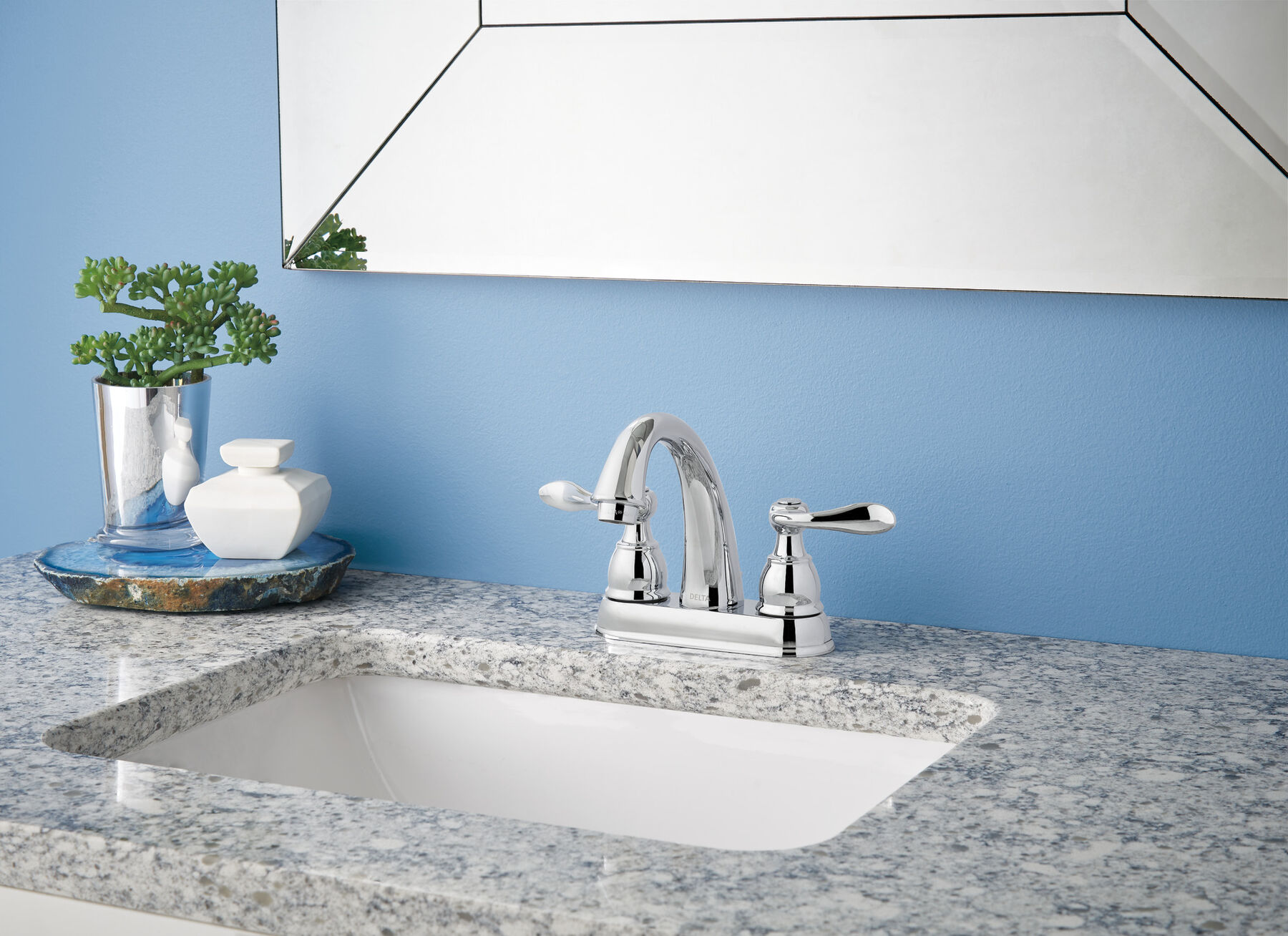 Two Handle Centerset Bathroom Faucet in Chrome B2596LF — thumbnail 2