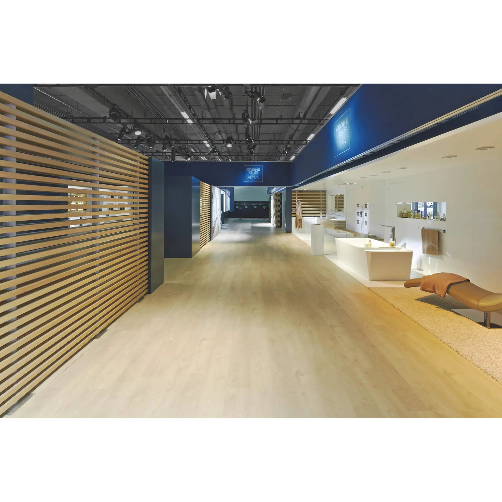 Single-Handle Freestanding Tub Faucet with 1.75 GPM Hand Shower — thumbnail 2