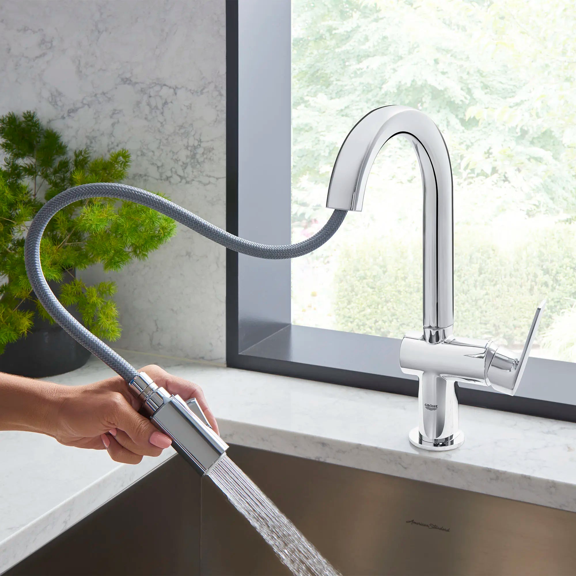 Single-Handle Pull Down Dual Spray Bar Faucet 1.75 GPM (6.6 L/min) — thumbnail 3