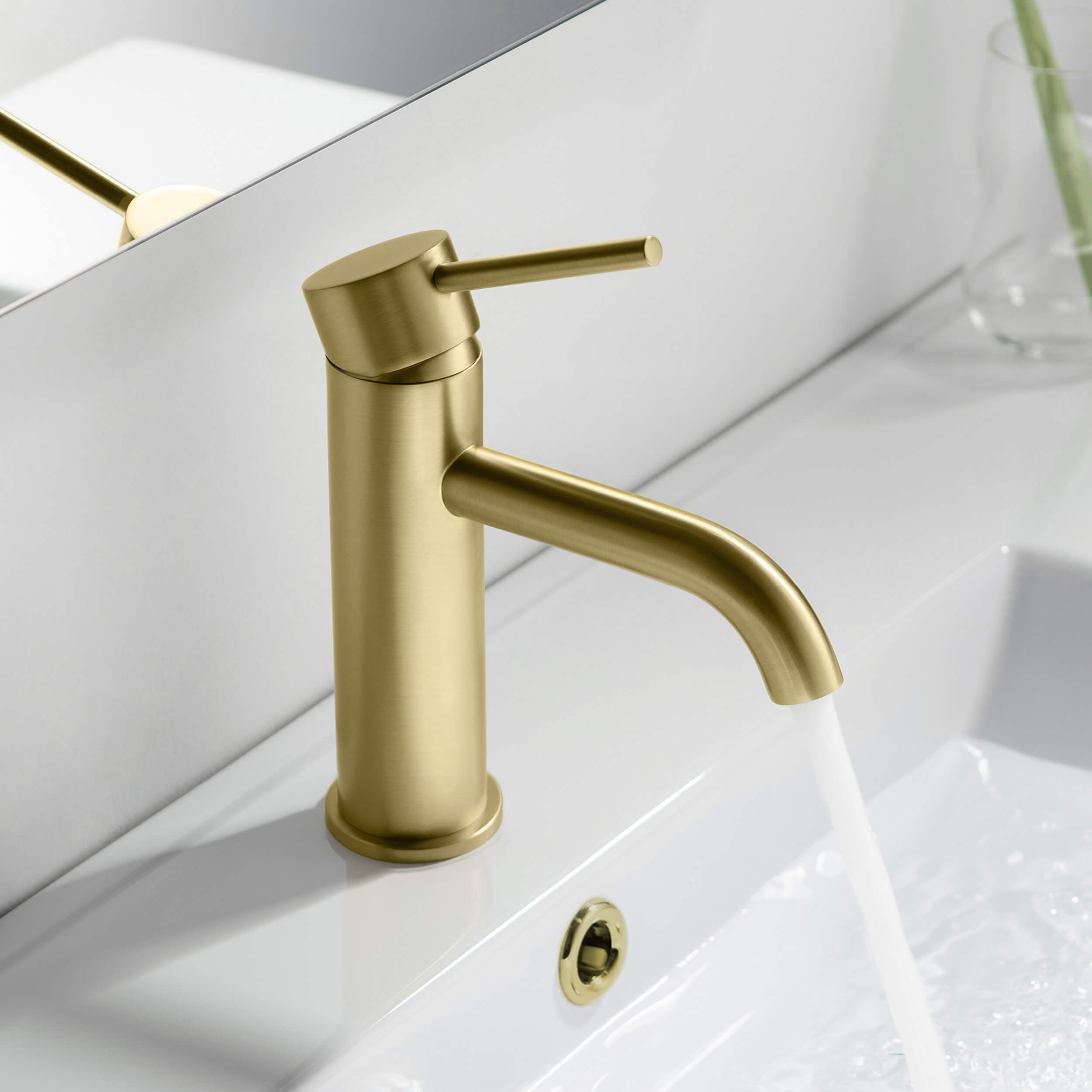 Single Handle Bathroom Vanity Sink Faucet with Pop Up Drain – F201 — thumbnail 2