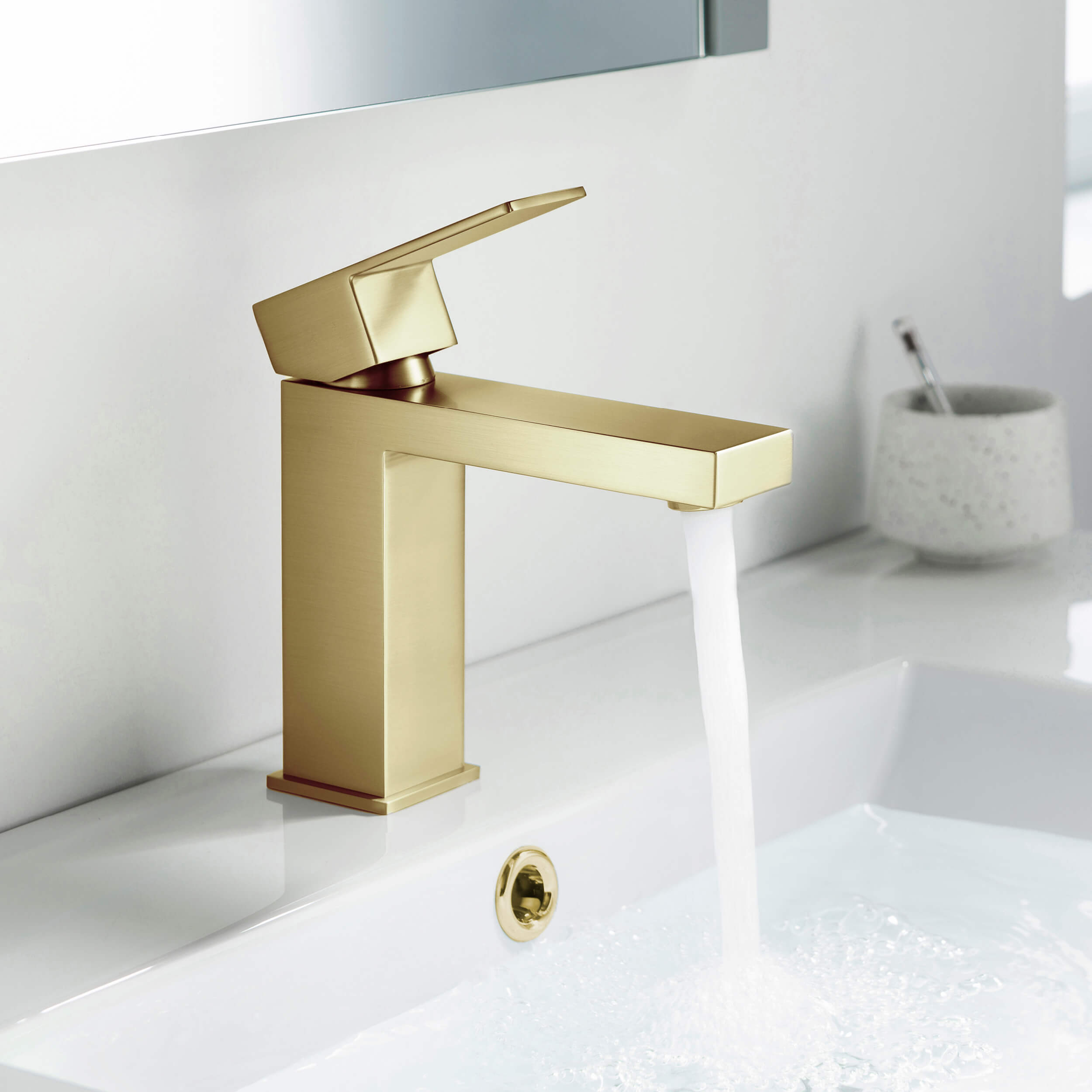 Single Handle Bathroom Vanity Sink Faucet with Pop Up Drain – F202 — thumbnail 2