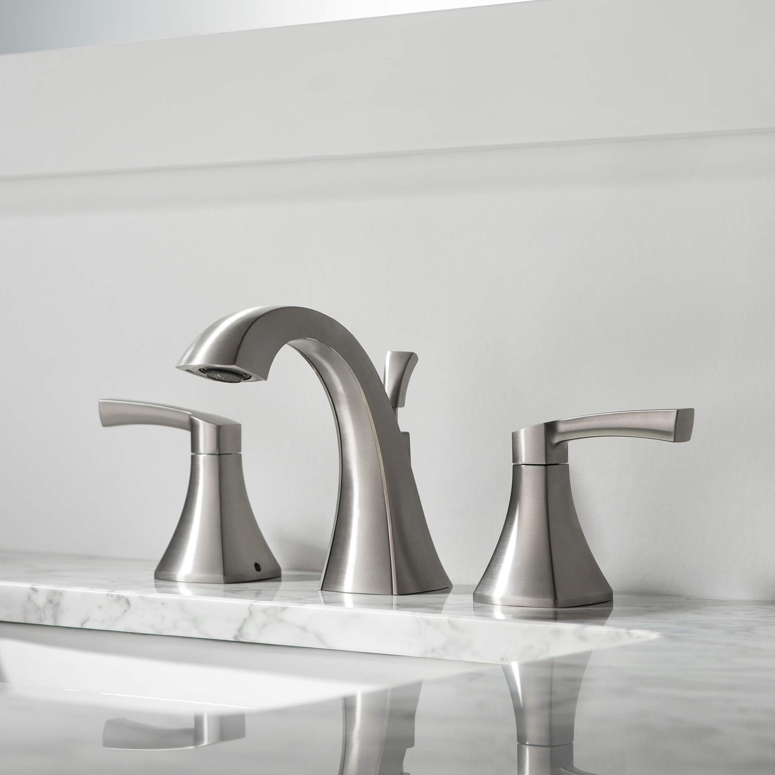 Pyramid Bathroom Sink 8" Widespread Faucet with Drain Assembly  KBF1014 — thumbnail 2