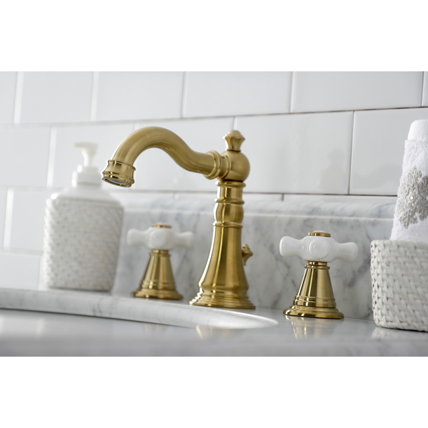 Kingston Heirloom FSC1973APX - American Classic Two-Handle 3-Hole Deck Mount Widespread Bathroom Faucet with Brass Pop-Up, Brushed Brass — thumbnail 2
