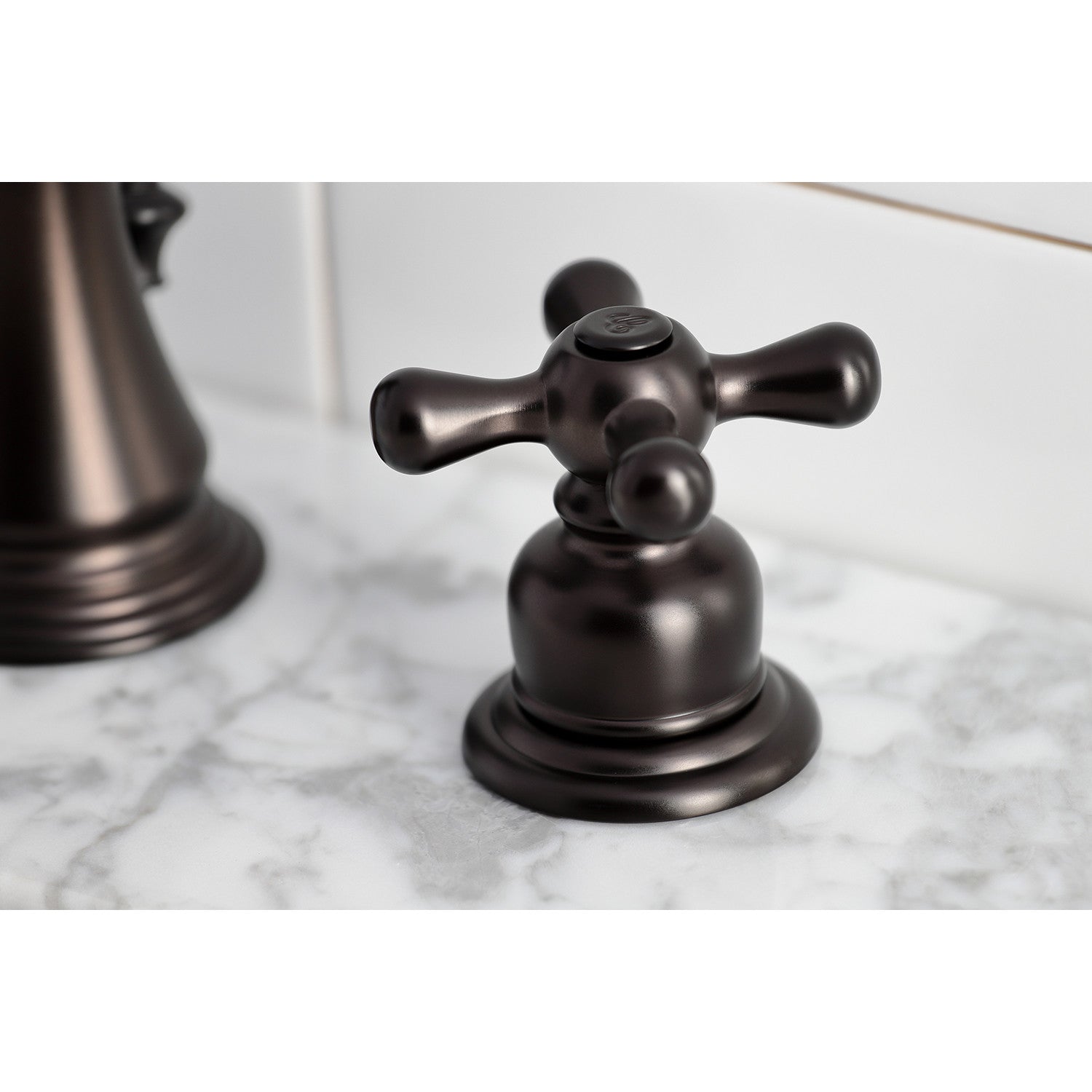 Kingston Heirloom FSC1975AX - American Classic Two-Handle 3-Hole Deck Mount Widespread Bathroom Faucet with Pop-Up Drain, Oil Rubbed Bronze — thumbnail 2