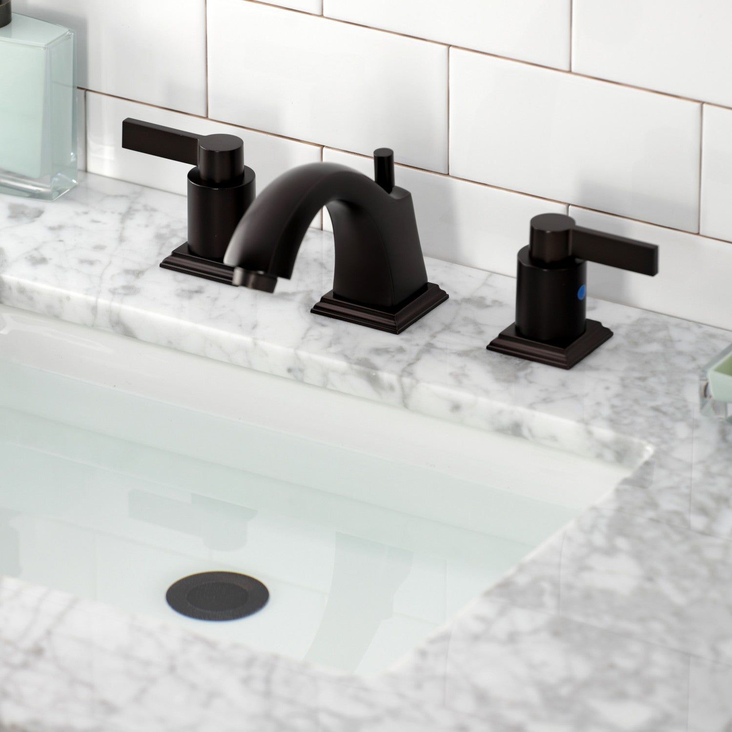 Kingston Tulare FSC4685NDL - NuvoFusion Two-Handle 3-Hole Deck Mount Widespread Bathroom Faucet with Pop-Up Drain, Oil Rubbed Bronze — thumbnail 2