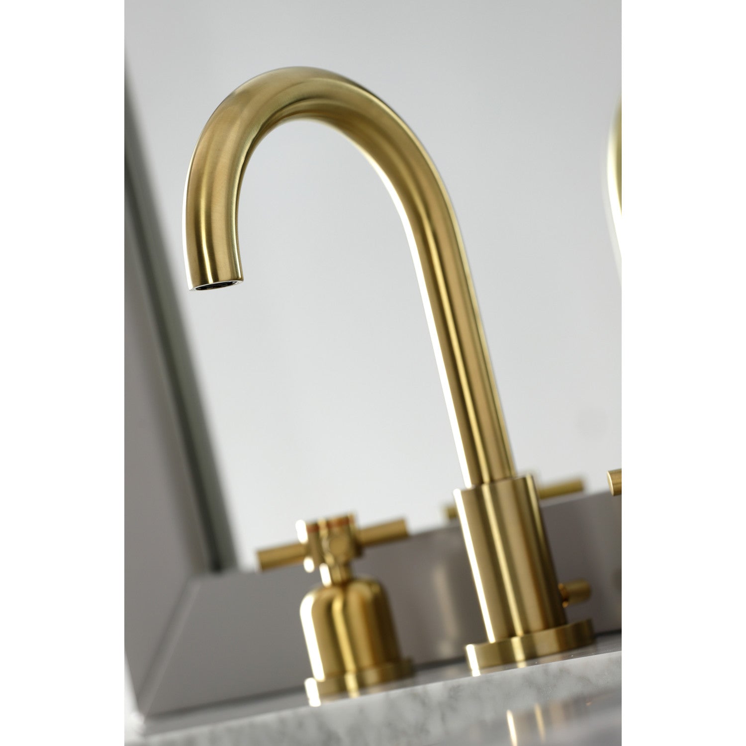Kingston Sona FSC8923DX - Concord Two-Handle 3-Hole Deck Mount Widespread Bathroom Faucet with Brass Pop-Up, Brushed Brass — thumbnail 3