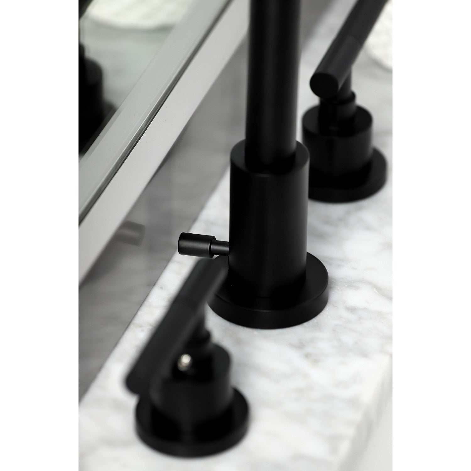 Kingston Sona FSC8930CKL - Kaiser Two-Handle 3-Hole Deck Mount Widespread Bathroom Faucet with Brass Pop-Up, Matte Black — thumbnail 3