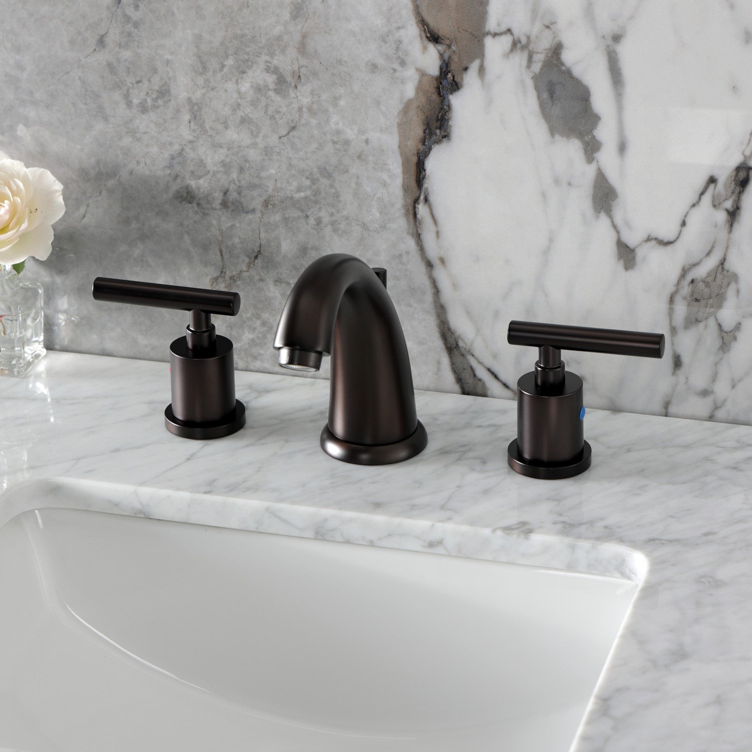 Kingston Tulare KB8985CML - Manhattan Two-Handle 3-Hole Deck Mount Widespread Bathroom Faucet with Pop-Up Drain, Oil Rubbed Bronze — thumbnail 2