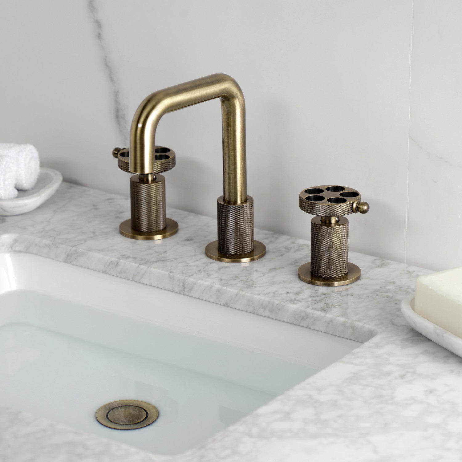 Kingston Sona KS1413RKZ - Wendell Two-Handle 3-Hole Deck Mount Widespread Bathroom Faucet with Knurled Handle and Push Pop-Up Drain, Antique Brass — thumbnail 2
