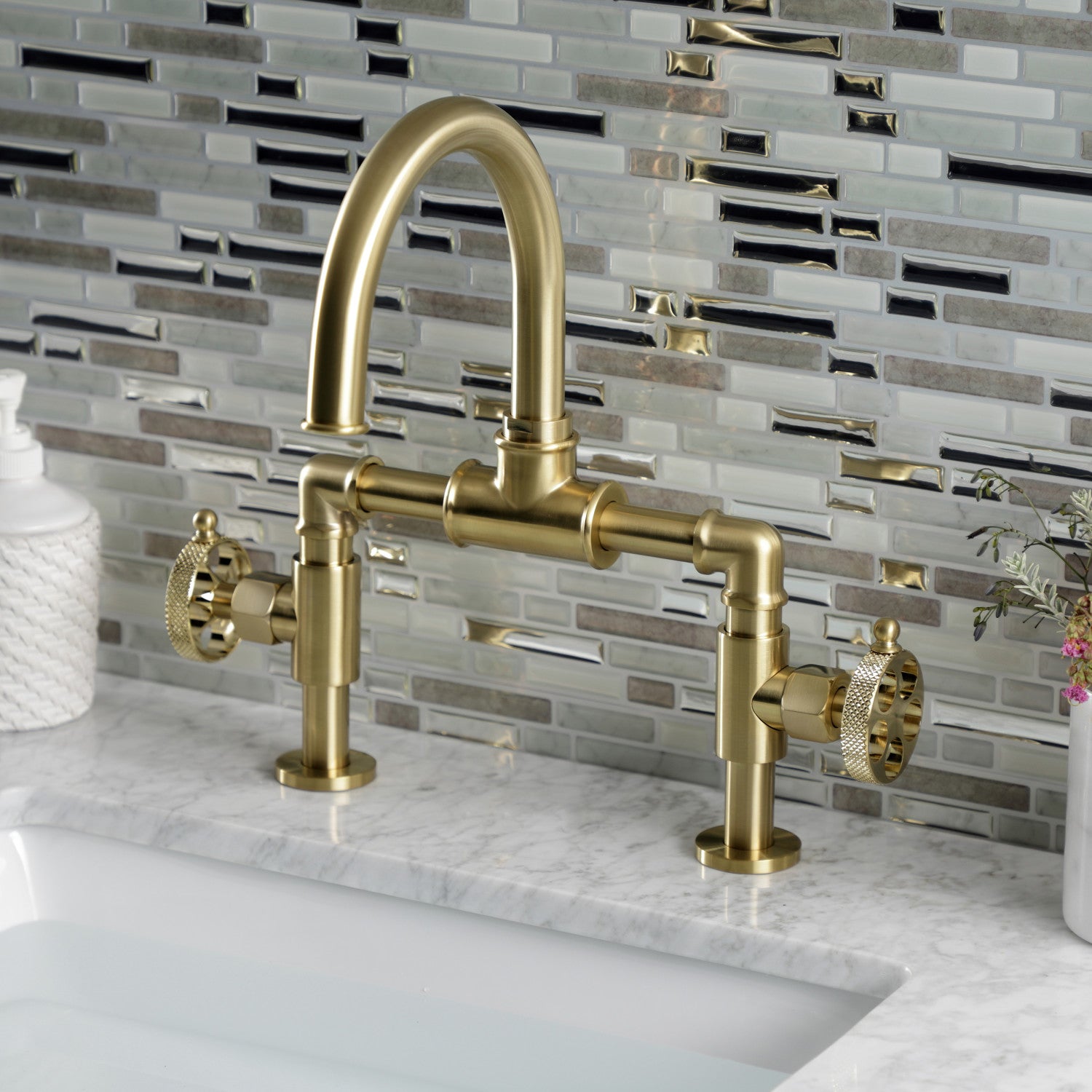 Kingston Sona KS2177RKX - Webb Two-Handle 2-Hole Deck Mount Bridge Bathroom Faucet with Knurled Handle and Push Pop-Up Drain, Brushed Brass — thumbnail 2