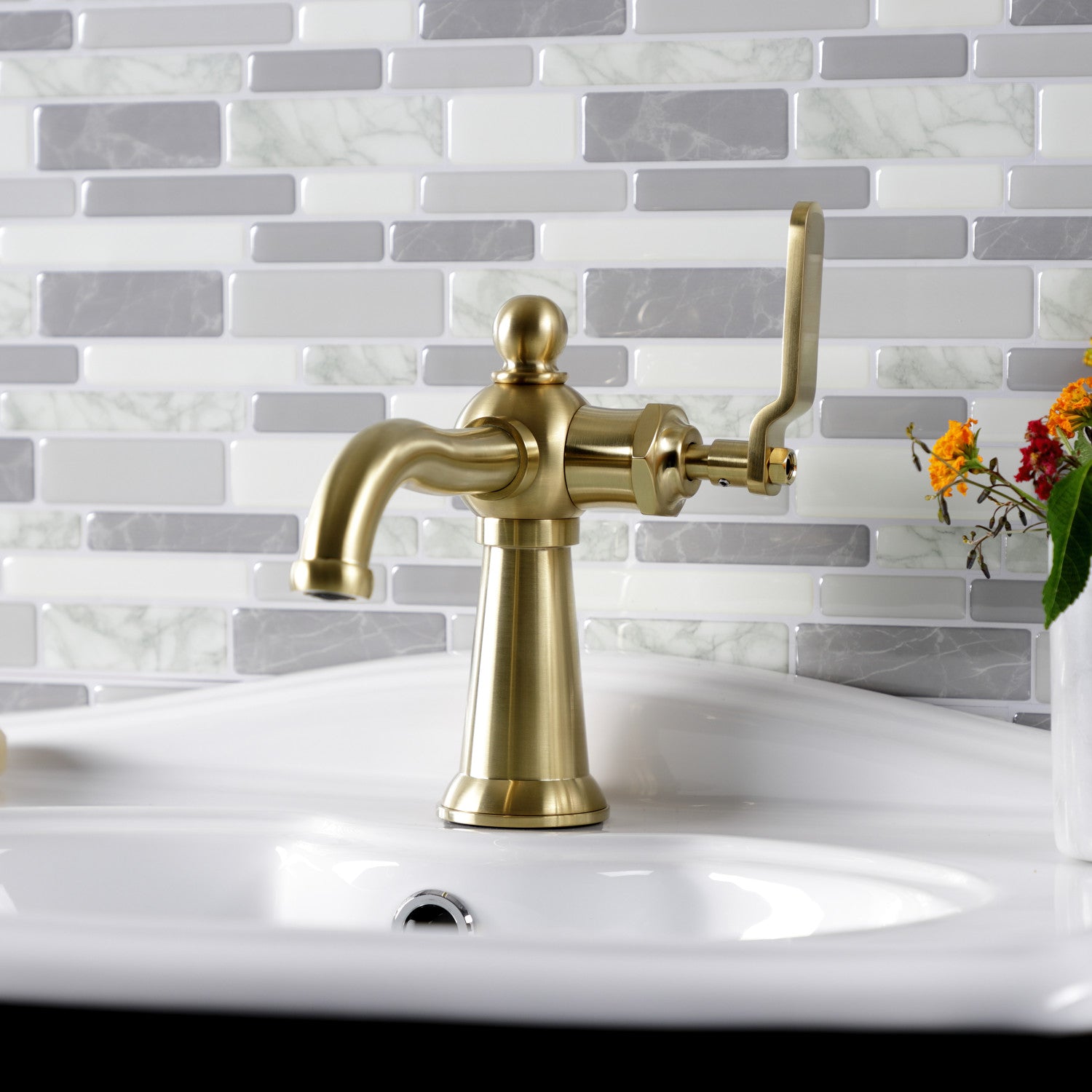 Kingston Tulare KS3547KL - Knight One-Handle 1-Hole Bathroom Faucet with Push Pop-Up Drain, Brushed Brass — thumbnail 3