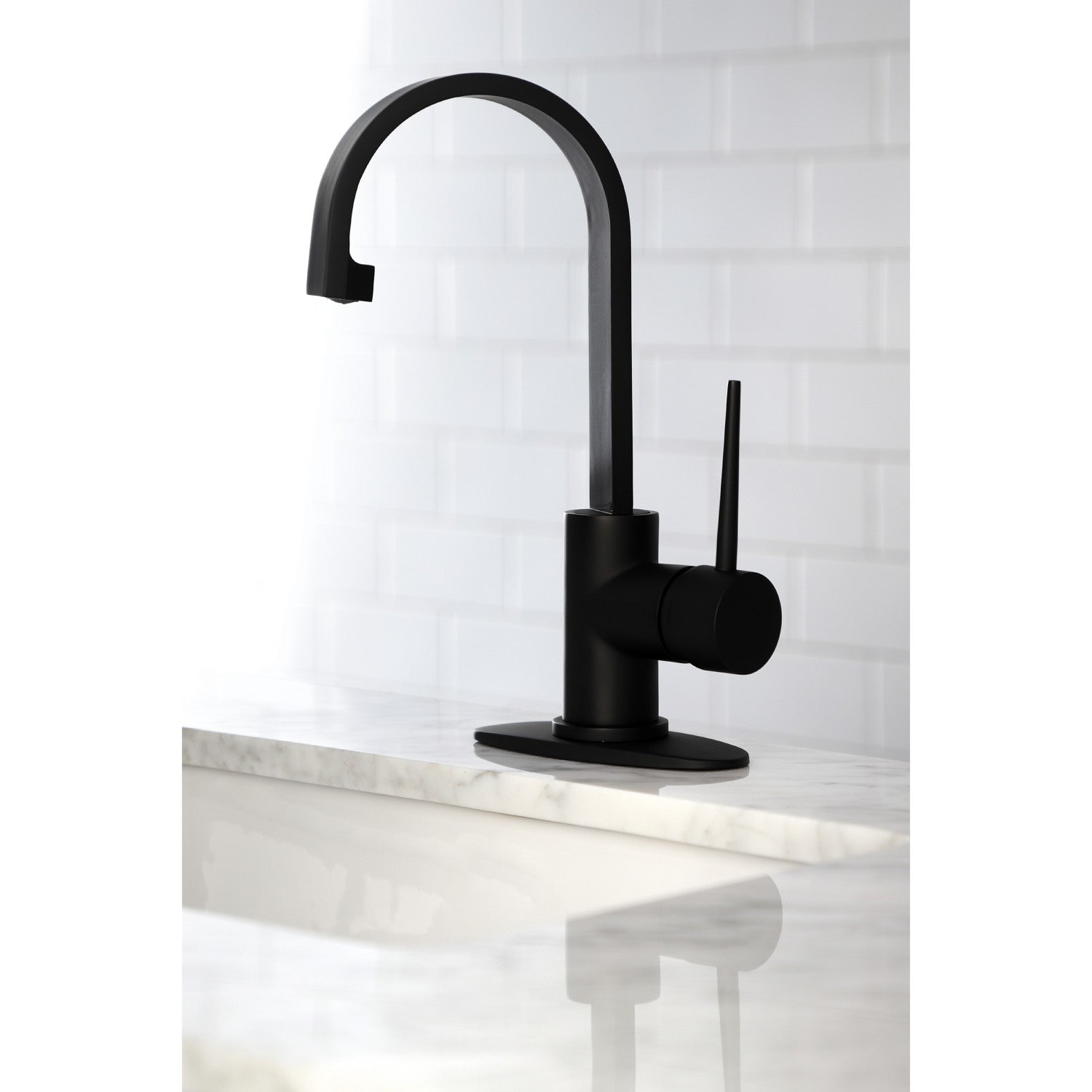 Kingston Sona LS8610NYL - New York One-Handle 1-Hole Deck Mount Bar Faucet, Matte Black — thumbnail 2