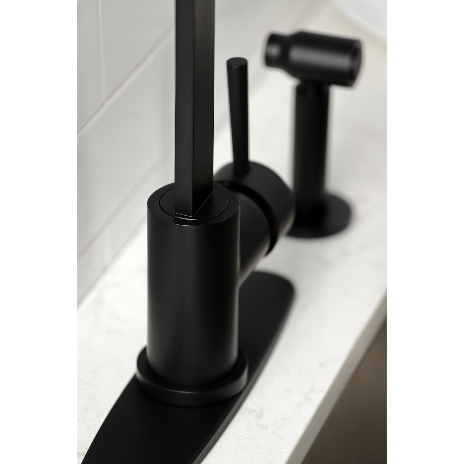 Kingston Sona LS8710DLBS - Concord Single-Handle 1-or-3 Hole Deck Mount Kitchen Faucet with Brass Side Sprayer, Matte Black — thumbnail 3