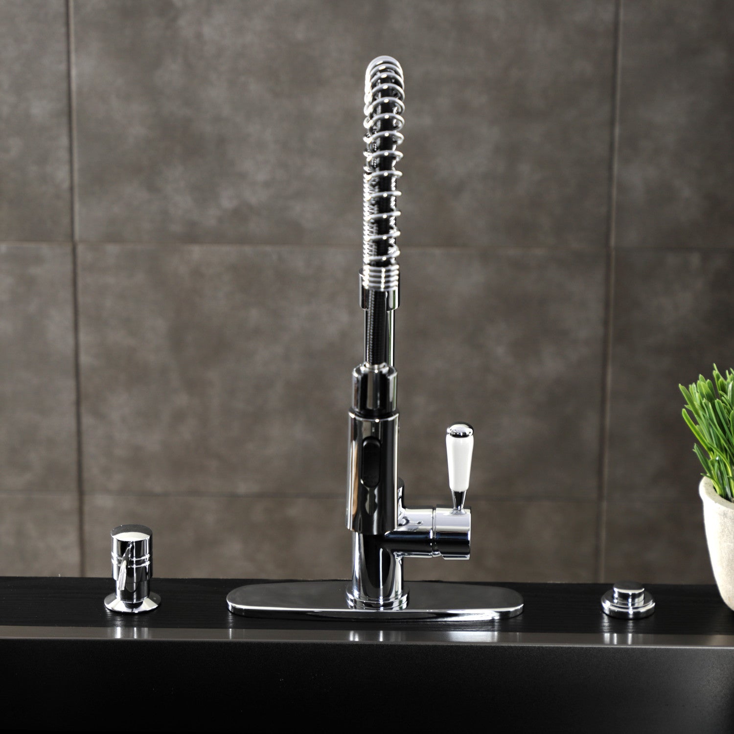 Kingston Tulare LS8771DPL - Paris Single-Handle 1-Hole Deck Mount Pre-Rinse Kitchen Faucet, Polished Chrome — thumbnail 3