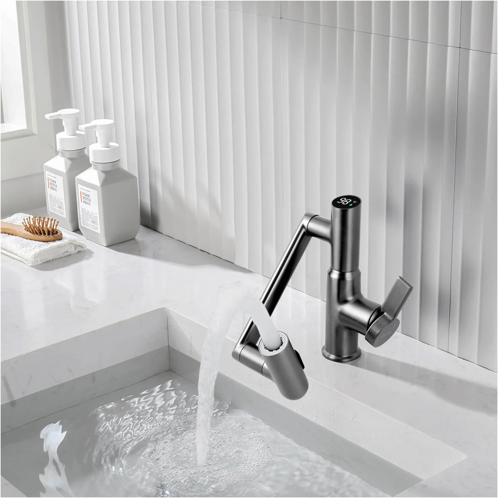 Lefton Single-Hole Rotatable Faucet with Temperature Display-BF2204 — thumbnail 3