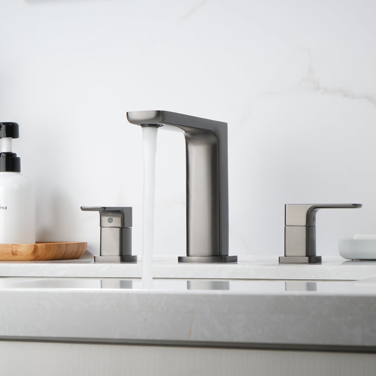 Recertified-Lefton Widespread 2-handle Bathroom Faucet with Temperature Display-BFWS2402 — thumbnail 3