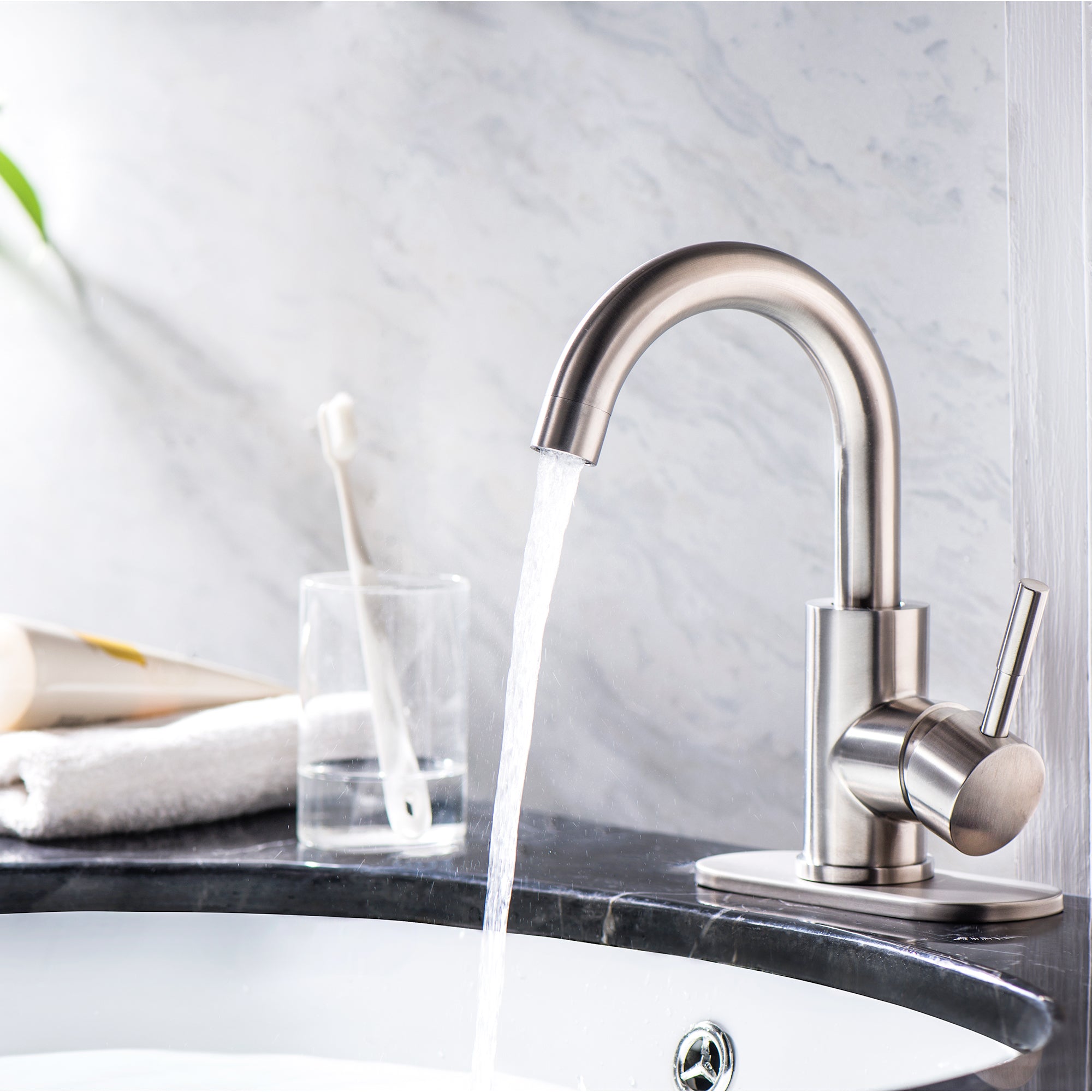 Lordear Single-Handle Brass Bathroom Faucets with Water Hoses — thumbnail 3