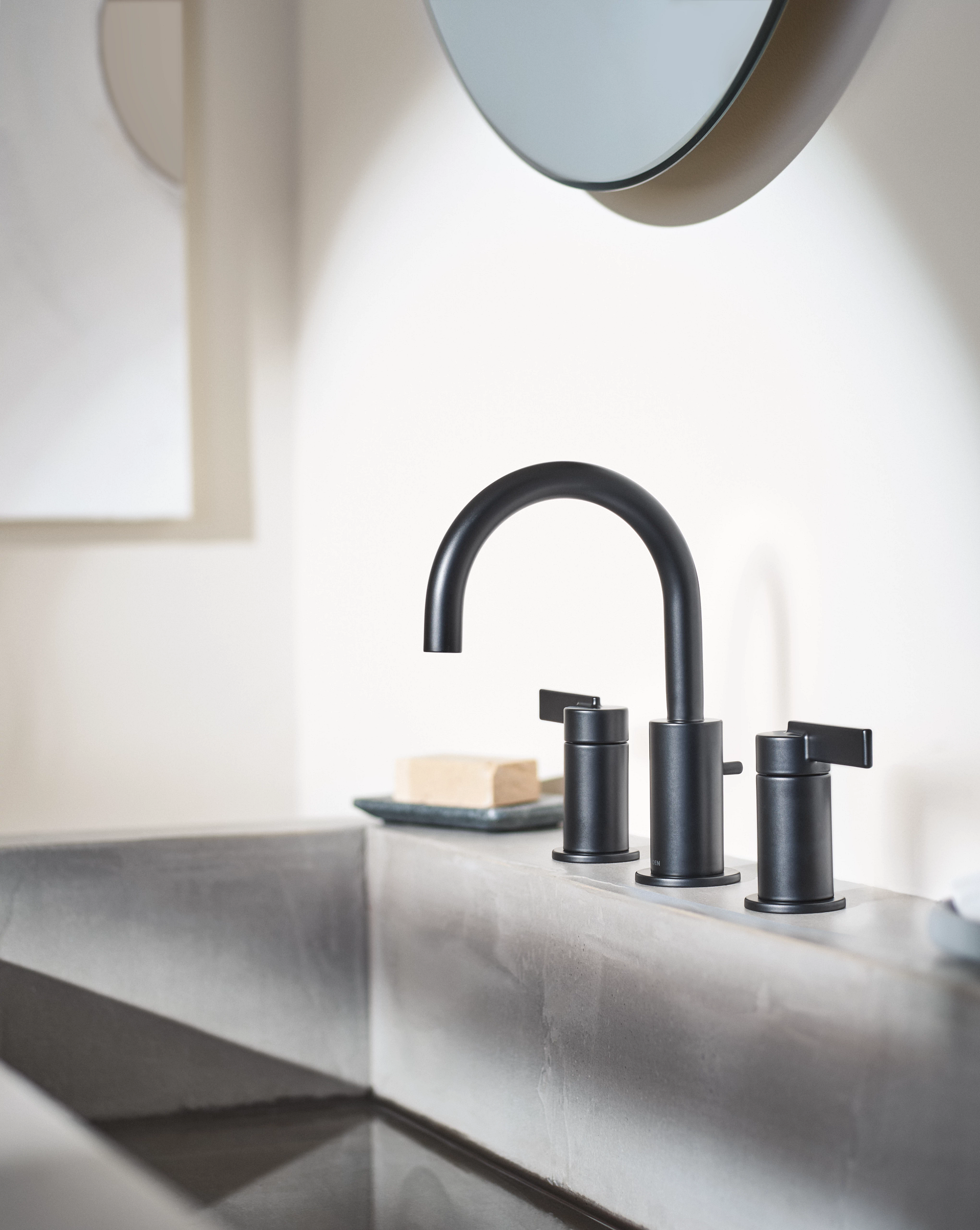 Cia Chrome two-handle bathroom faucet — thumbnail 3