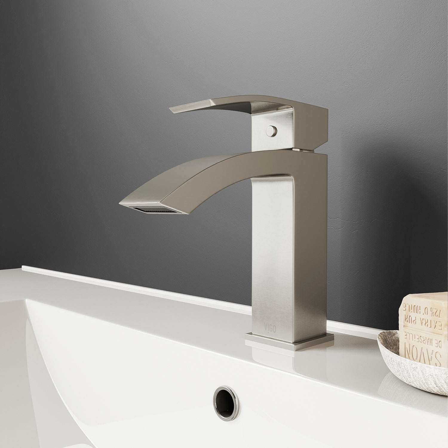 Satro Single Hole Bathroom Faucet — thumbnail 2