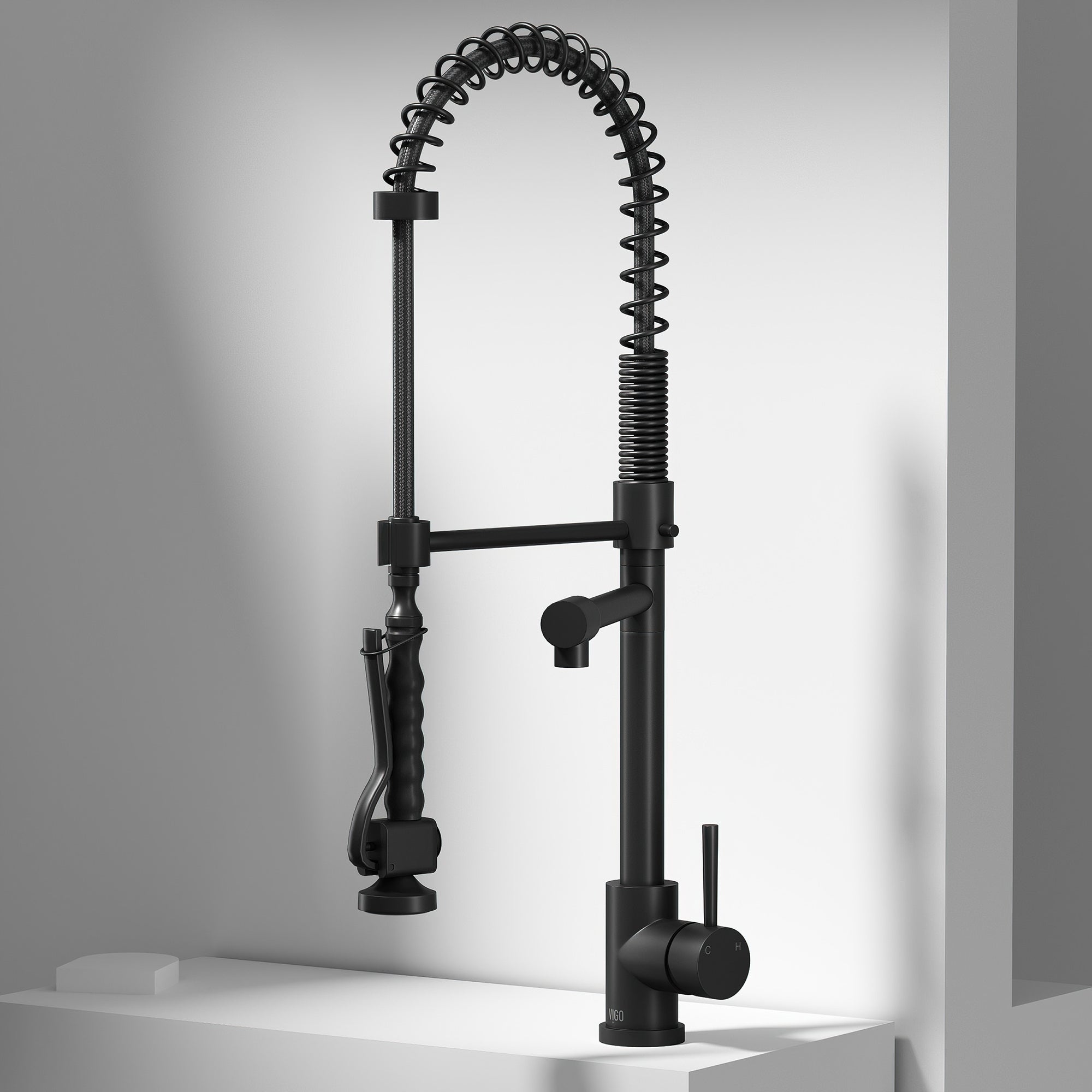 Zurich Pull-Down Kitchen Faucet — image 1