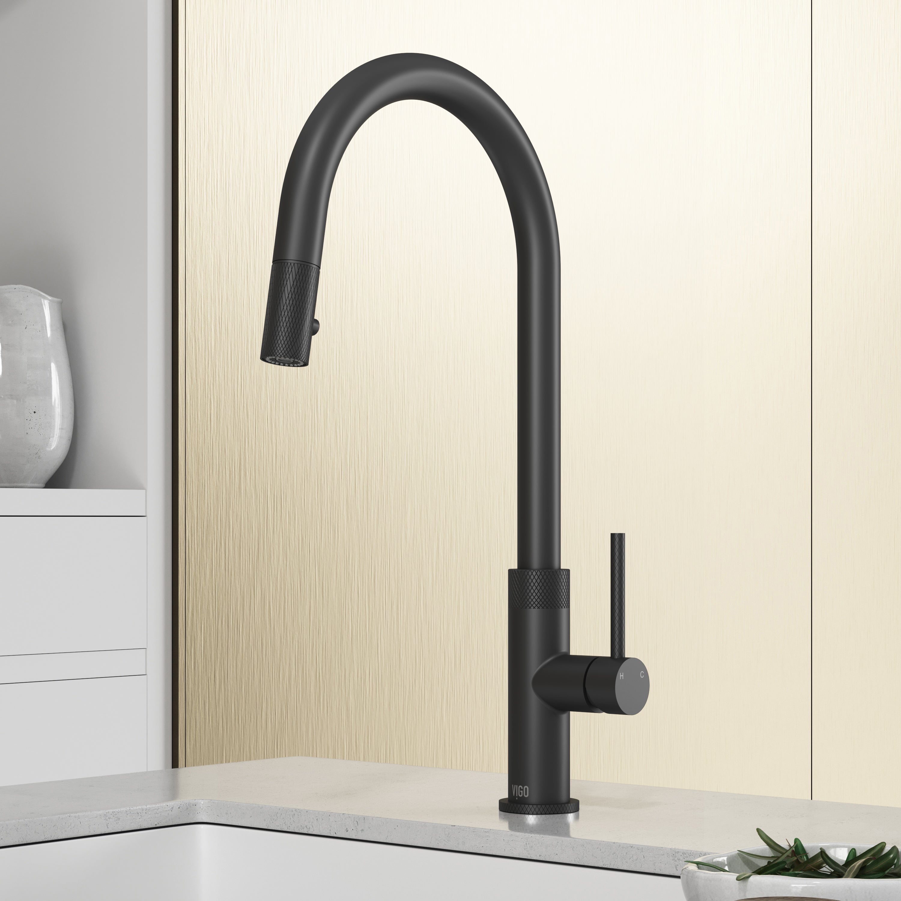 Bristol Pull-Down Kitchen Faucet — thumbnail 2