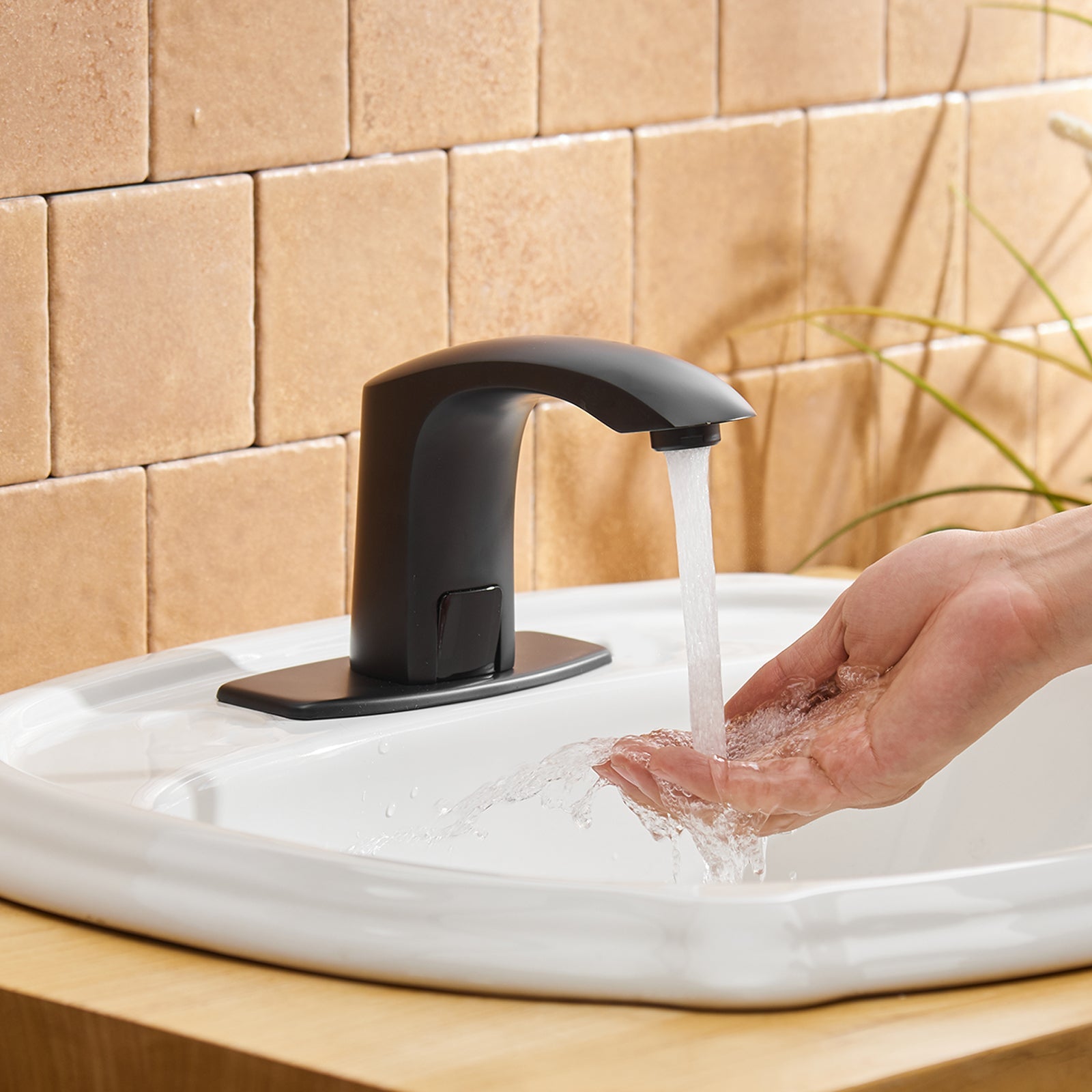 Automatic Sensor Touchless Bathroo Faucet With Deck Plate — thumbnail 2
