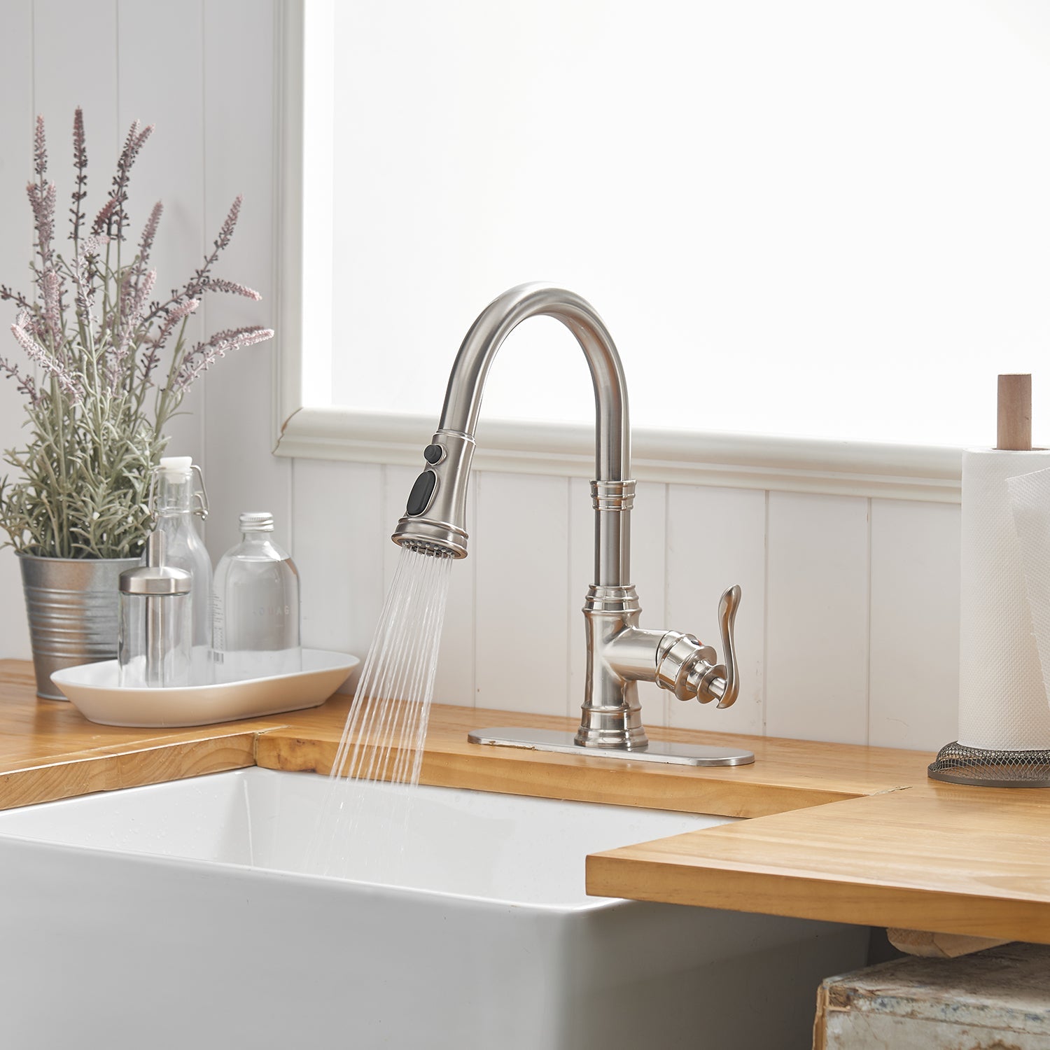 Single-Handle 3 Spray High Arc Pull-Down Kitchen Faucet With Deck Plate — image 1