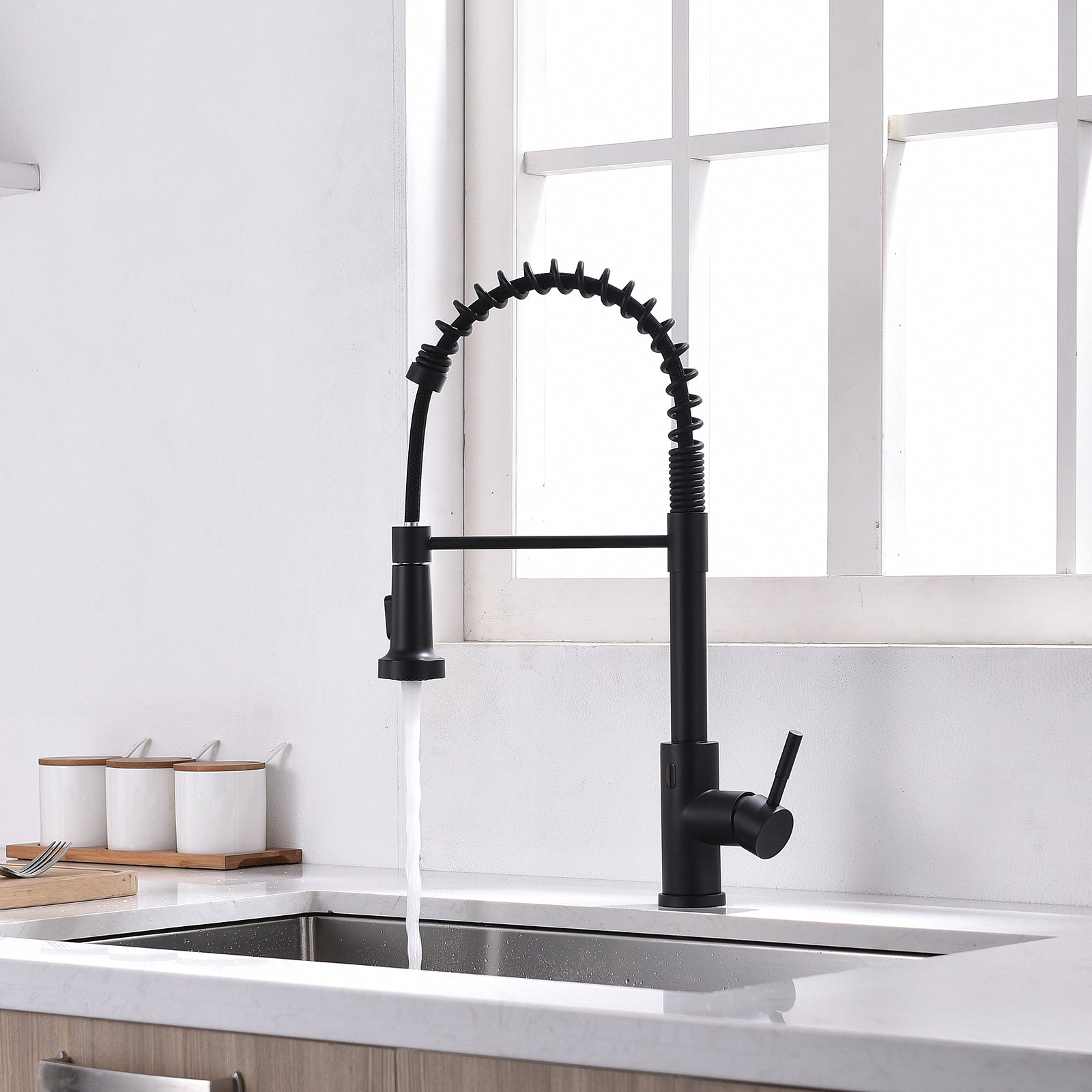 Single Handle Touch Pull Down Sprayer Kitchen Faucet with 360° Rotation in Matte Black — thumbnail 2