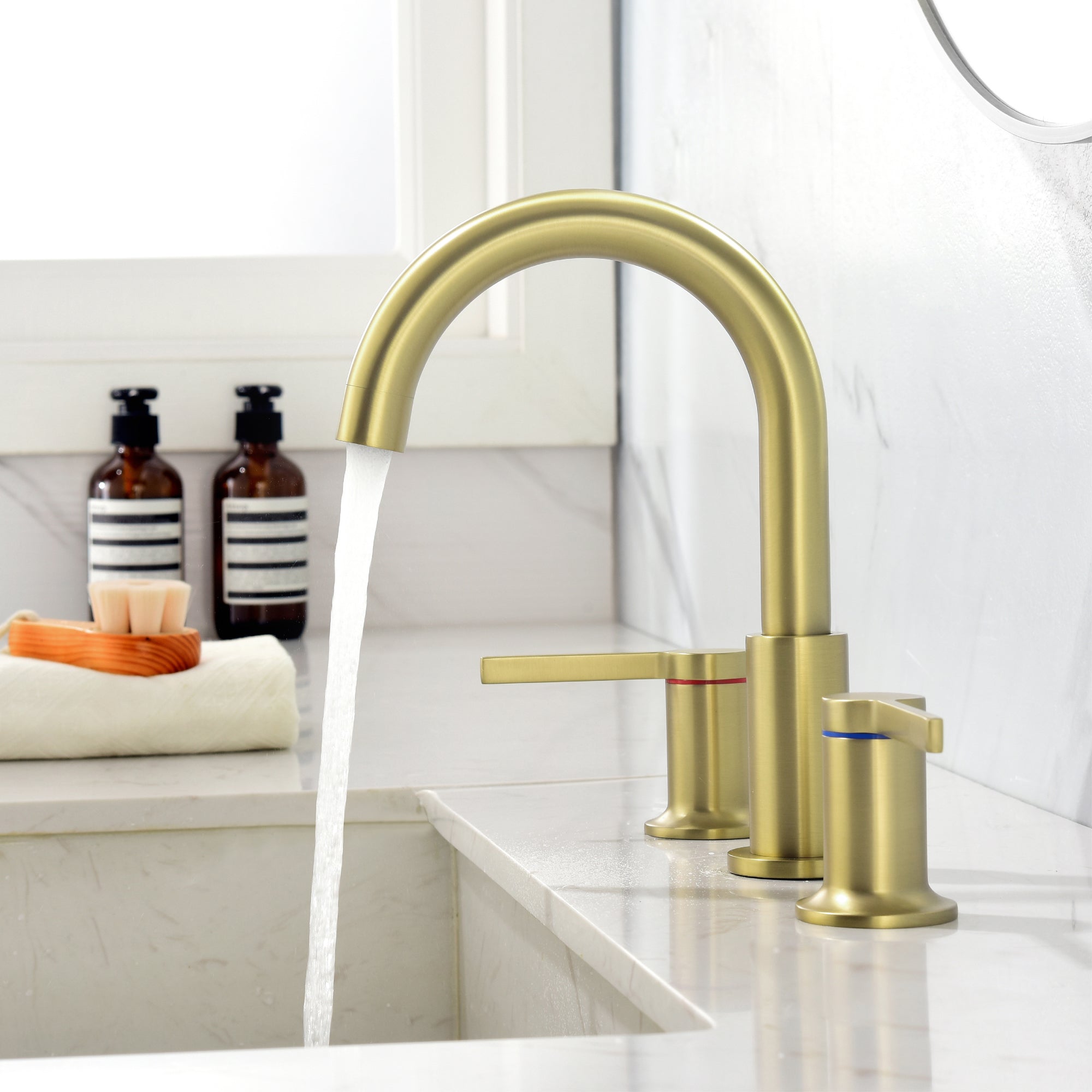 8 in. Widespread Double Handle 3 Hole Brass Bathroom Sink Faucet — thumbnail 3