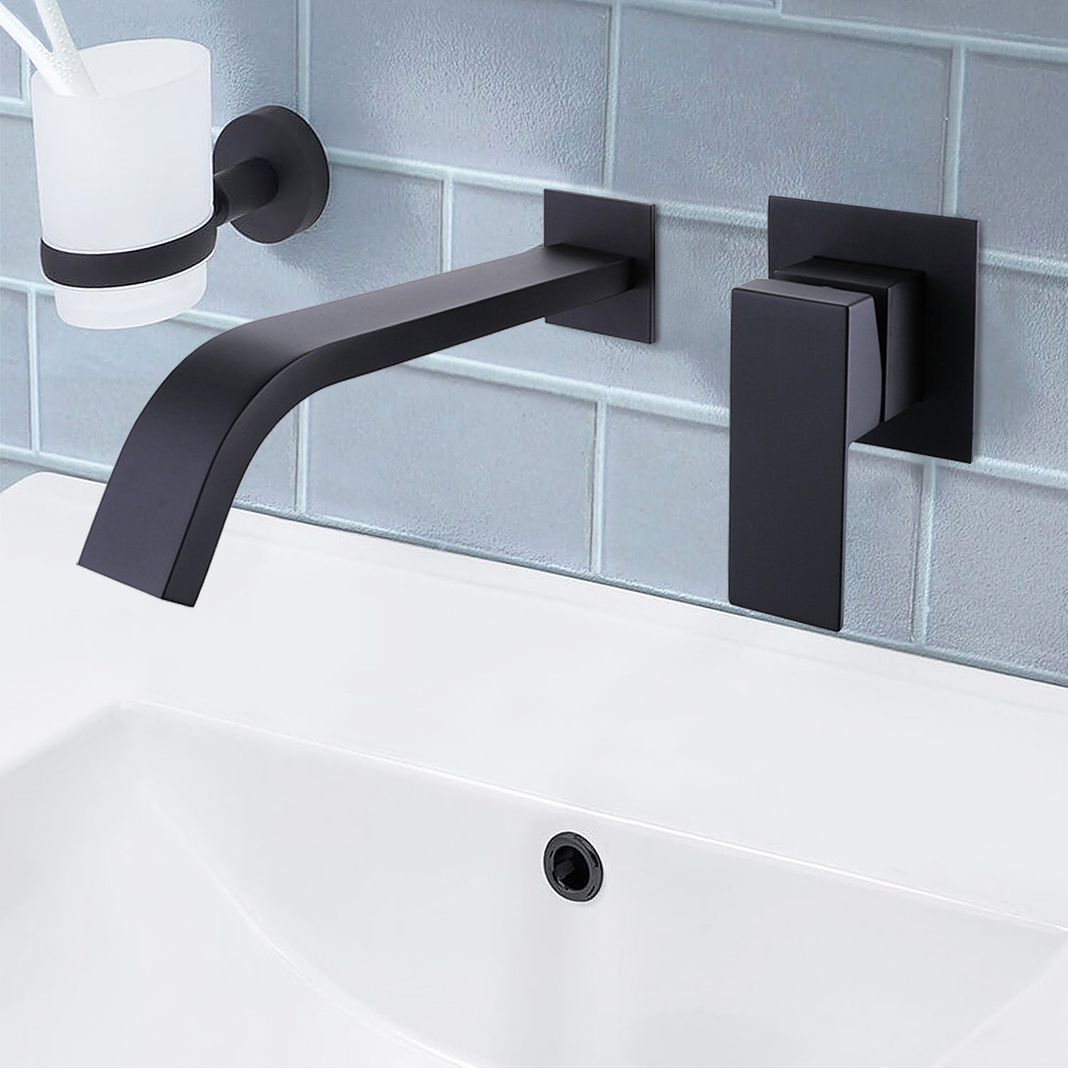 Single-Handle Wall Mounted Bath Faucet in Matte Black