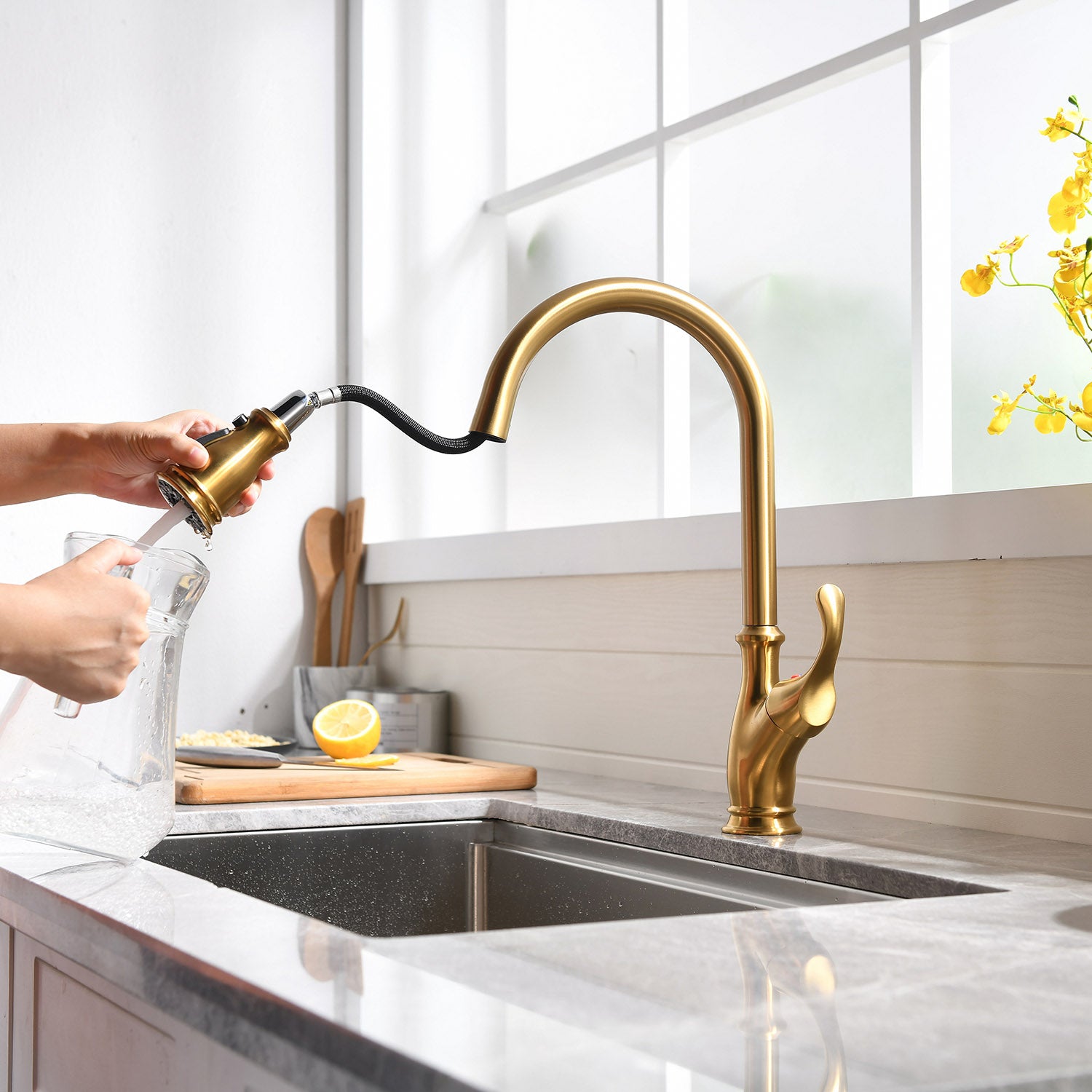 Single Handle Solid Brass Pull Down Kitchen Faucet in Brushed Gold — thumbnail 3