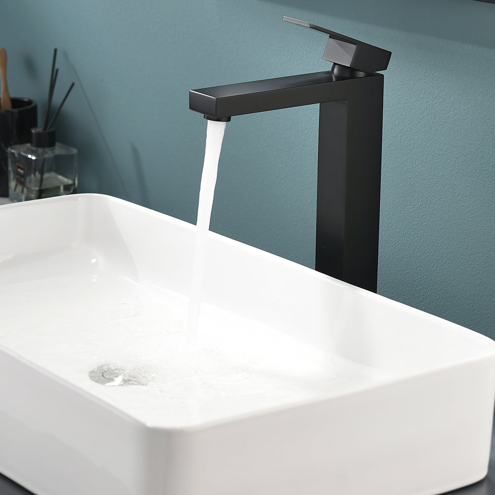 Single Handle Single Hole Bathroom Faucet with Spot Resistant Matte Black — thumbnail 3