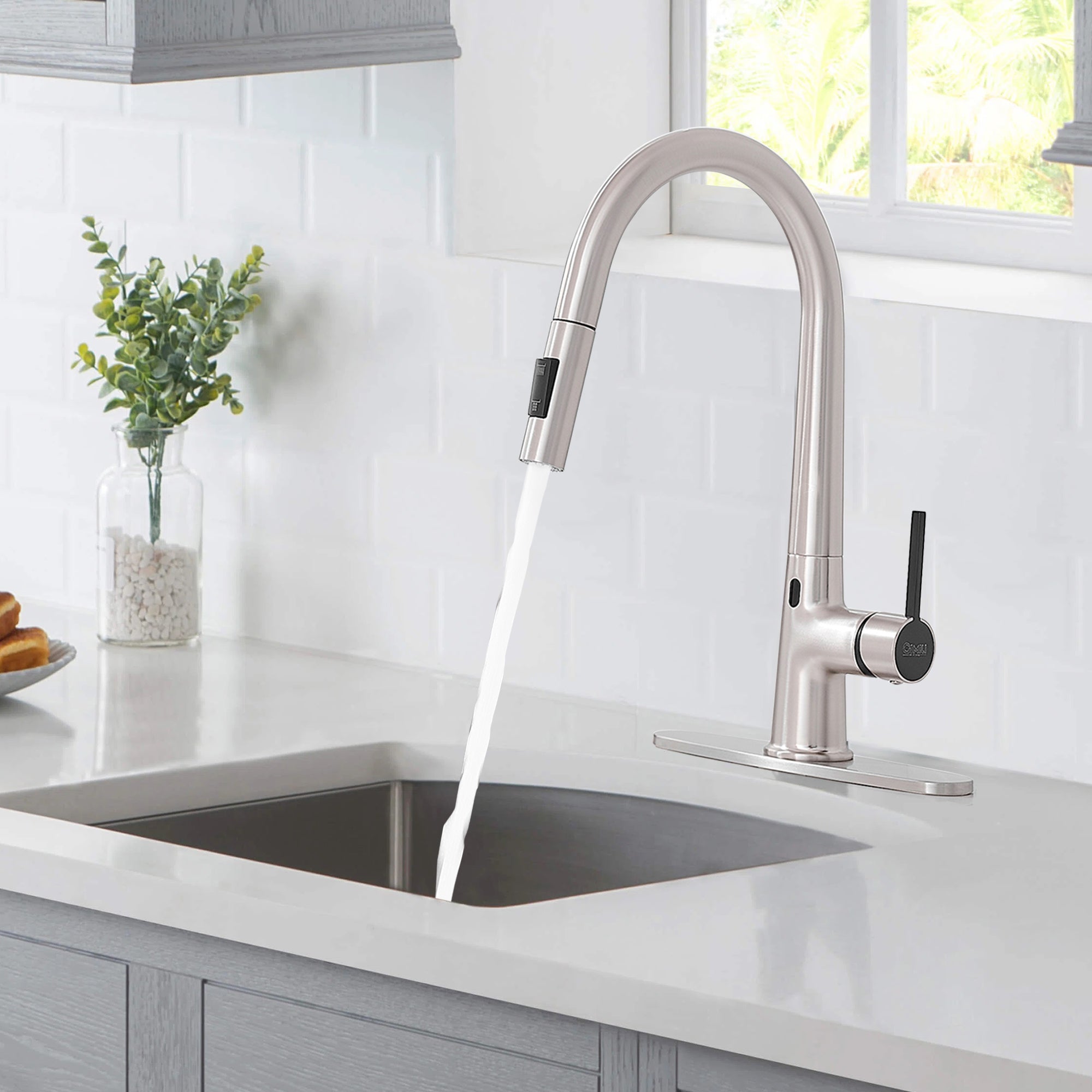 Single Handle Touchless Gooseneck Pull Down Sprayer Kitchen Faucet — thumbnail 2